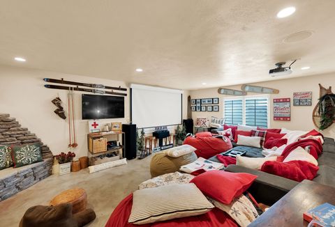 Tiny photo for 136 N 700 W, Kaysville, UT 84037 (MLS # 2142075)