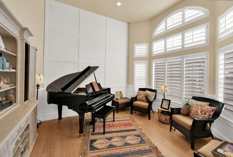 Tiny photo for 136 N 700 W, Kaysville, UT 84037 (MLS # 2142075)