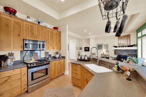 Tiny photo for 136 N 700 W, Kaysville, UT 84037 (MLS # 2142075)