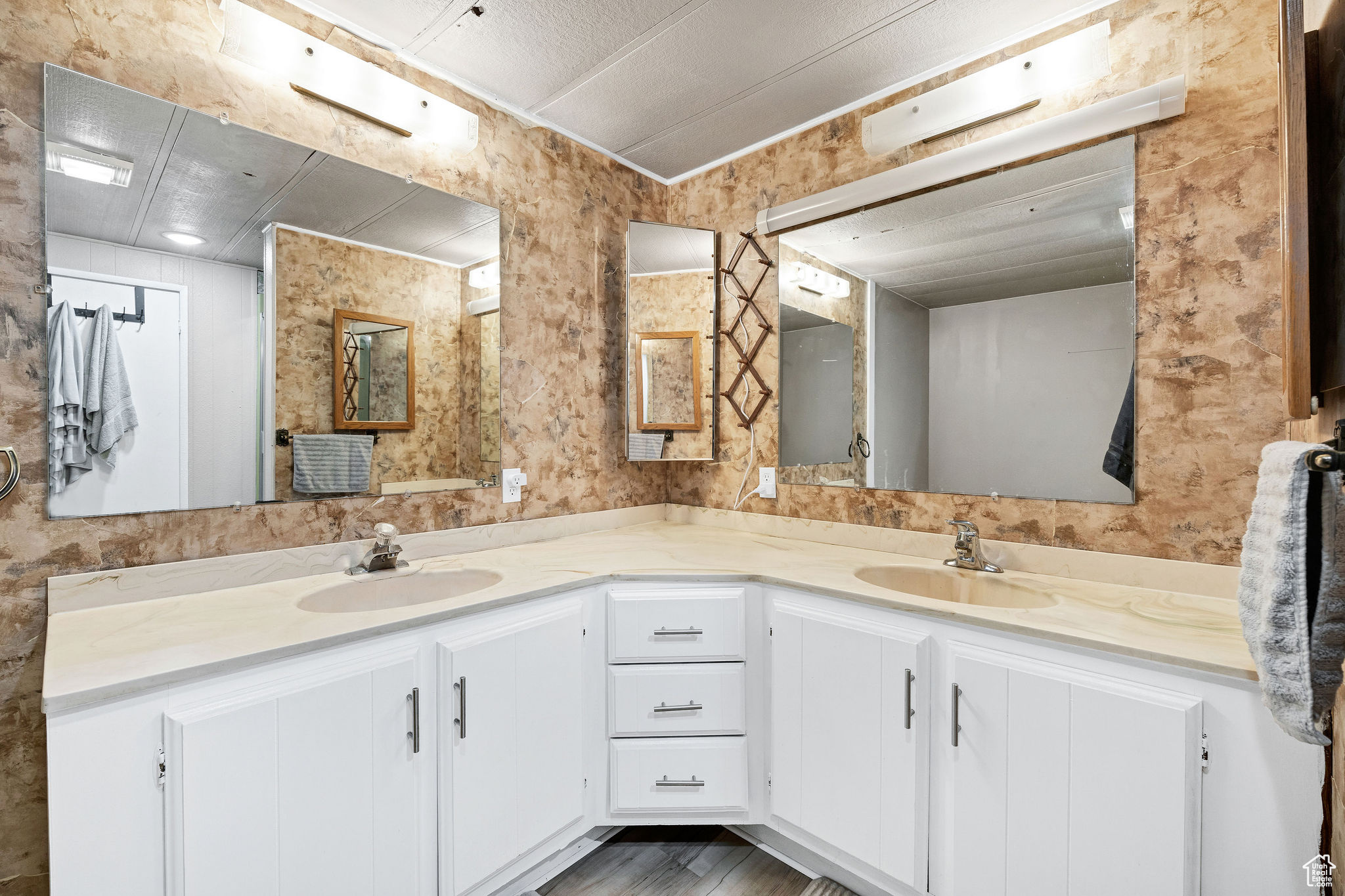 482 W 680, Logan, Utah image 27