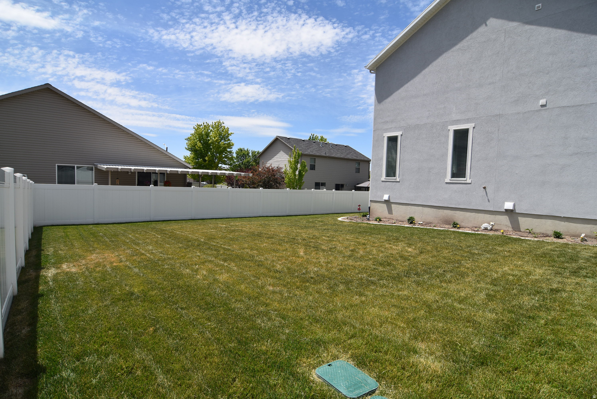 MONTGOMERY FARMS - Residential