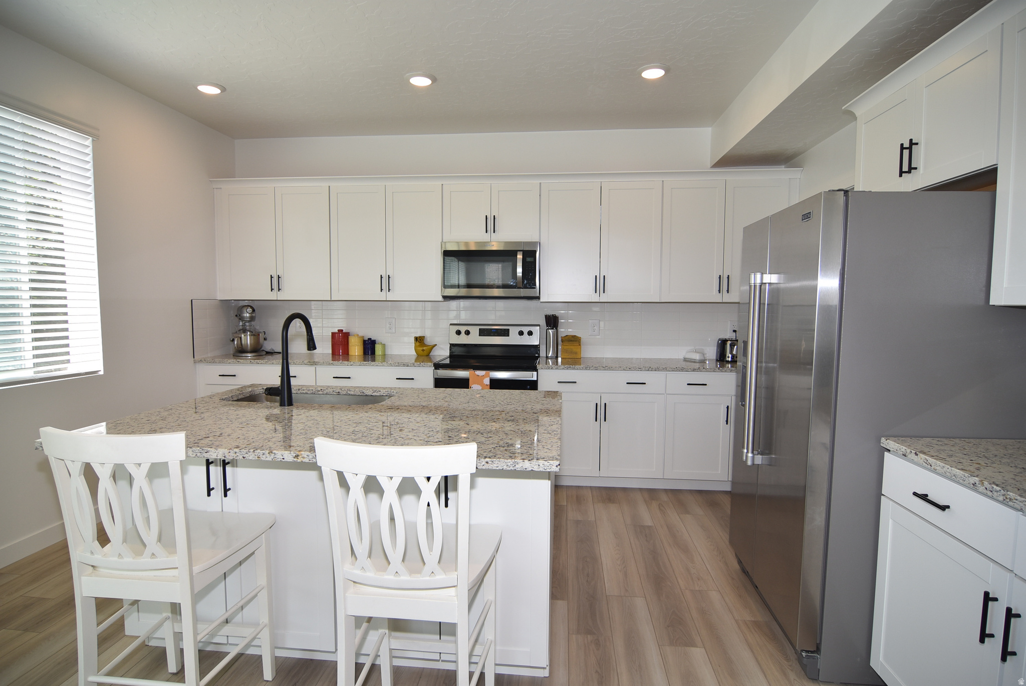 MONTGOMERY FARMS - Residential