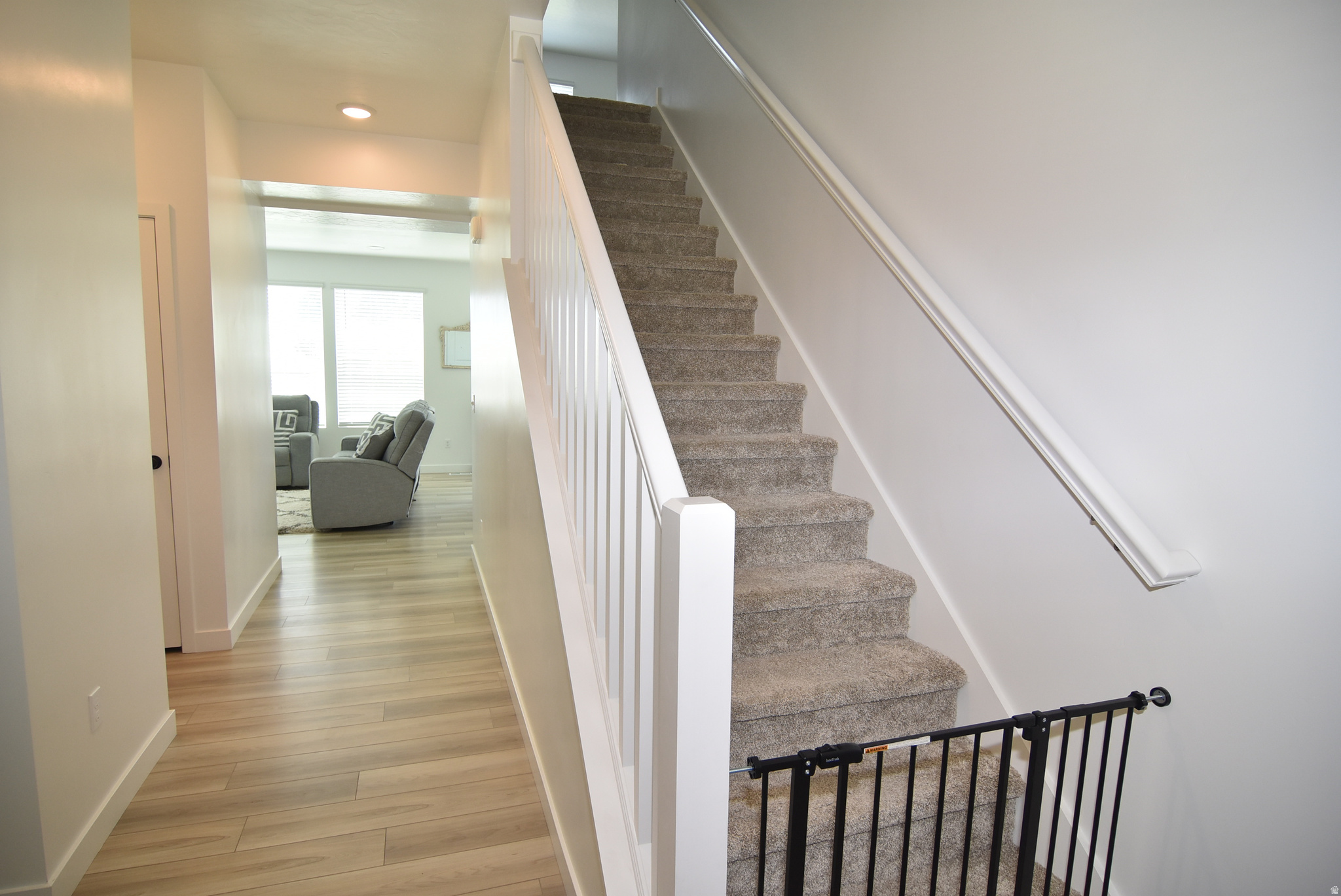 MONTGOMERY FARMS - Residential