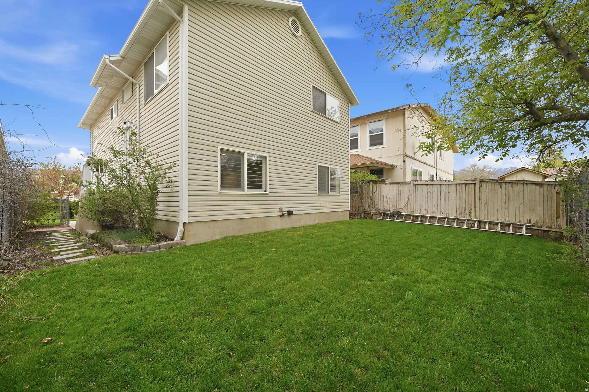 KENTWOOD - Residential