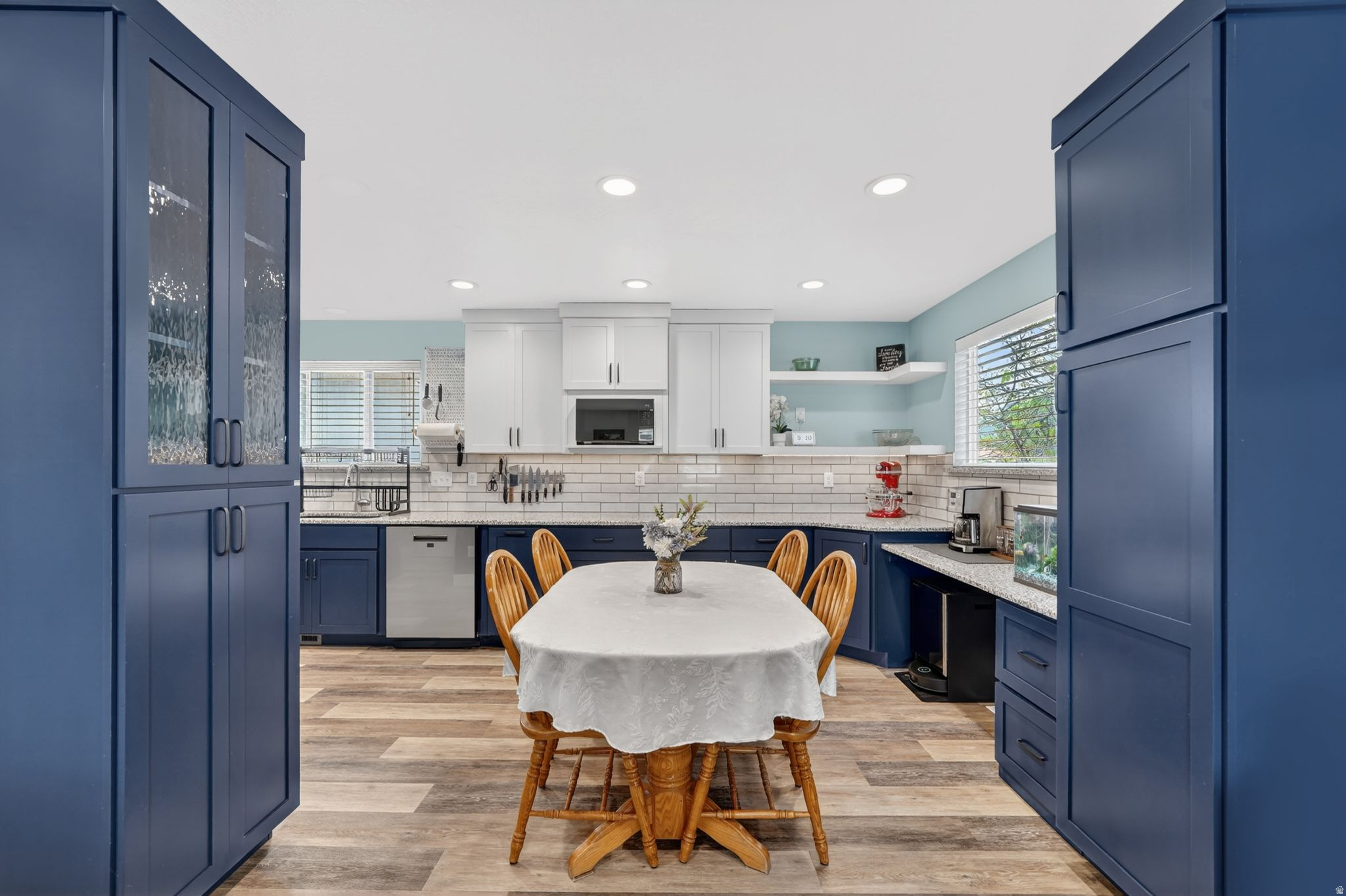 KENTWOOD - Residential