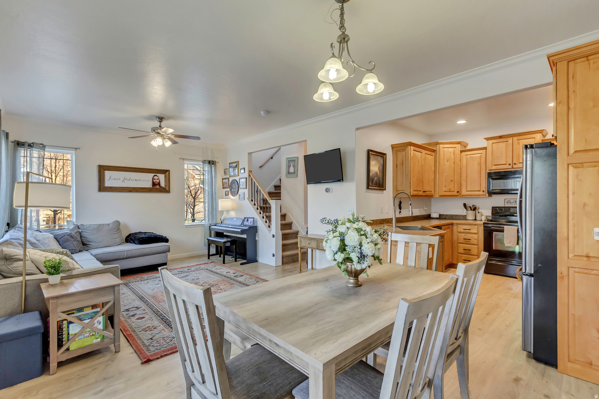 WOOD ESTATES - Residential