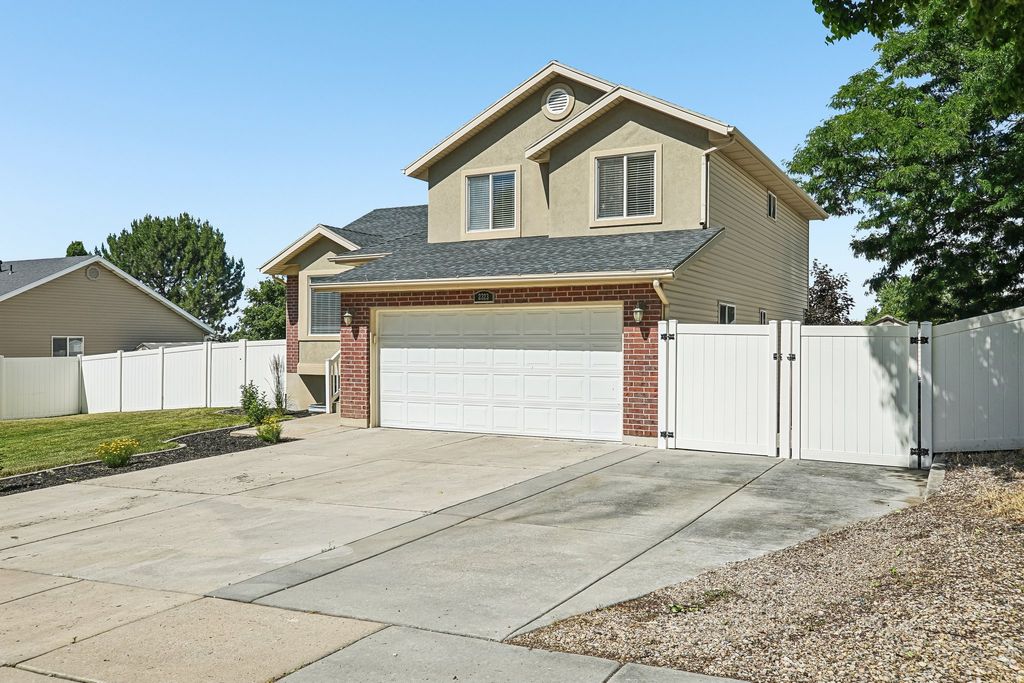 Photo of 2323 N 10 W, Layton, UT 84041 (MLS # 2165996)