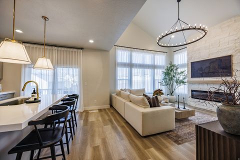 Tiny photo for 9817 N AARON AVE, Eagle Mountain, UT 84005 (MLS # 2134529)