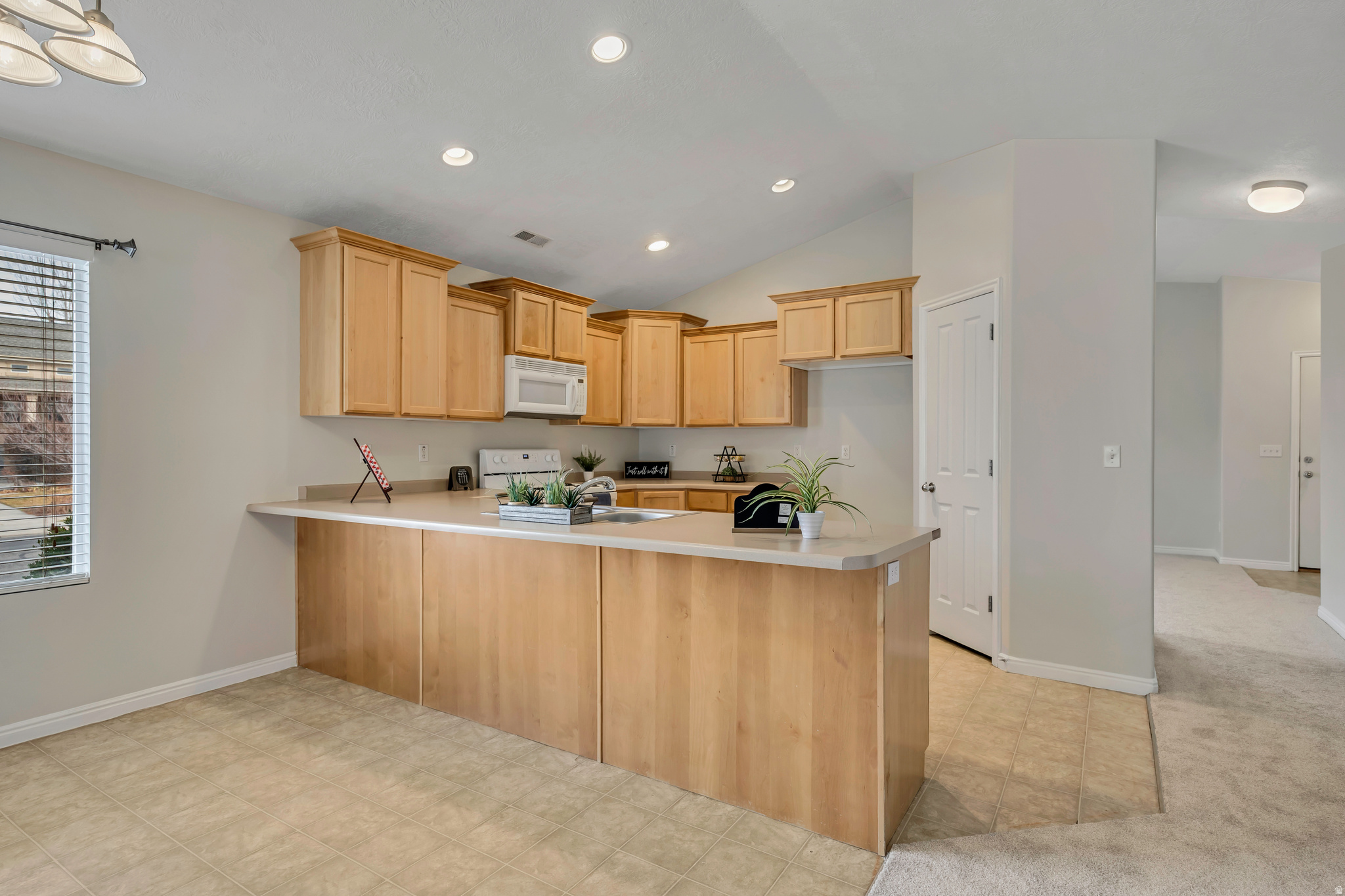 SUNSET FIELDS - Residential