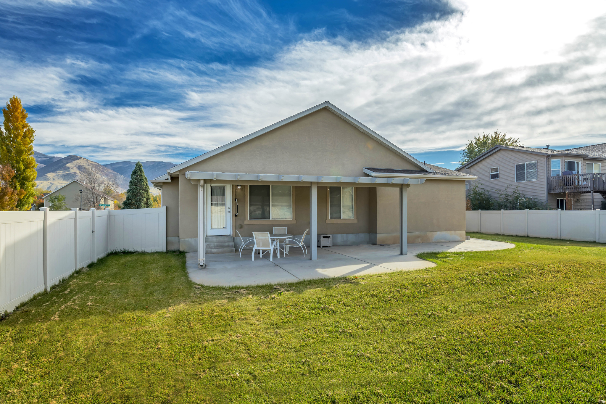SUNSET FIELDS - Residential
