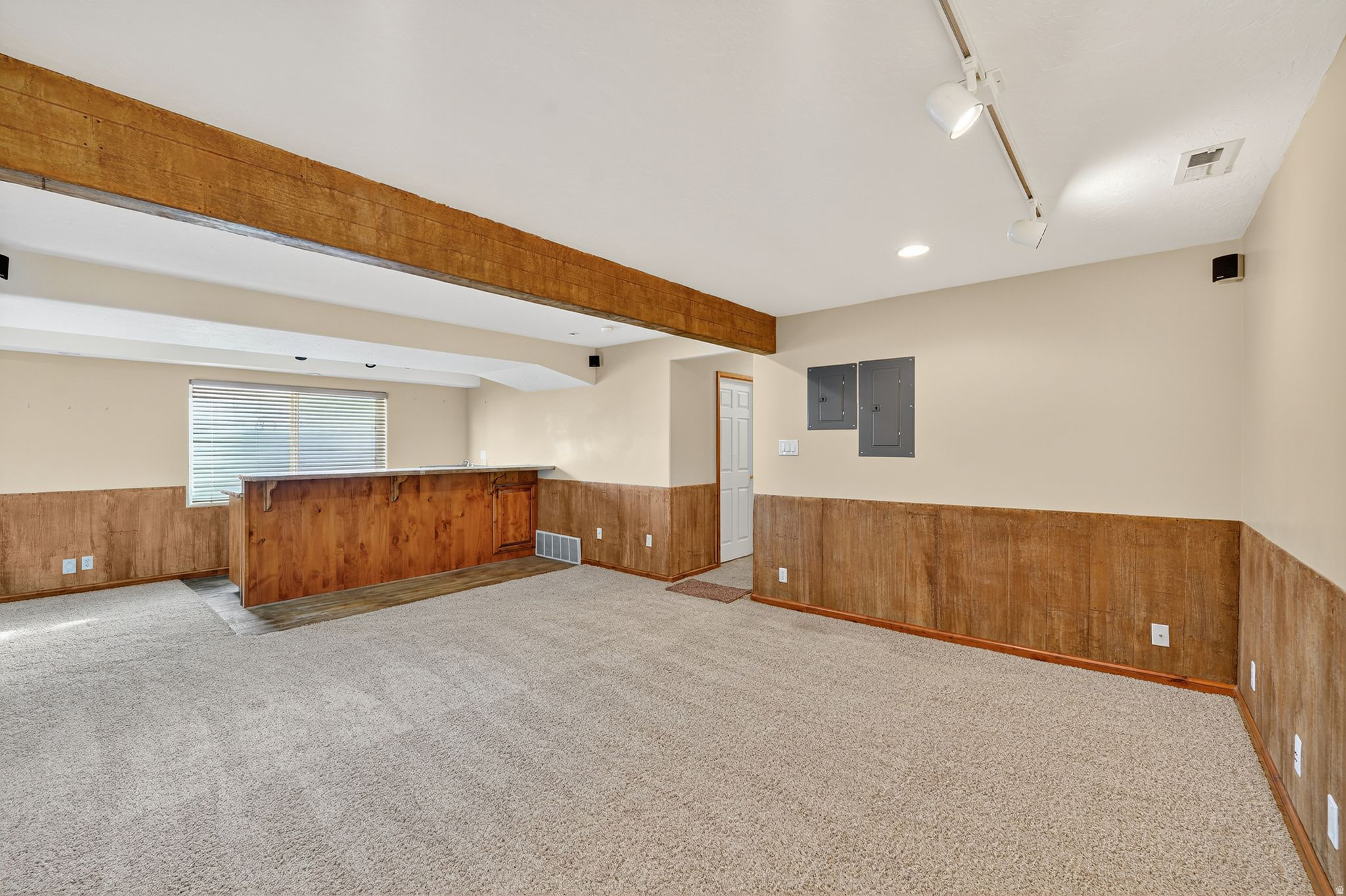 MEADOWS - Residential