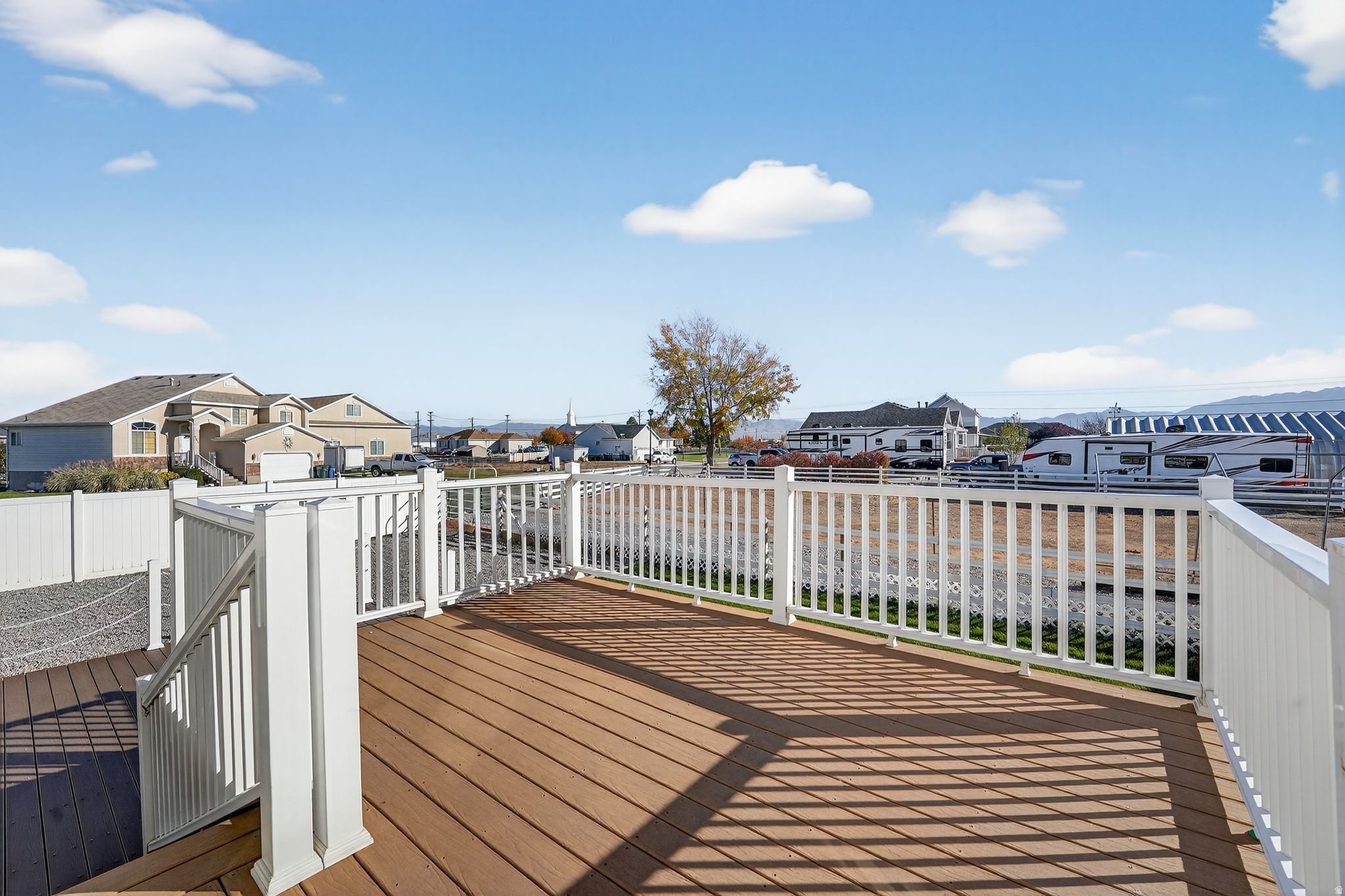 MEADOWS - Residential