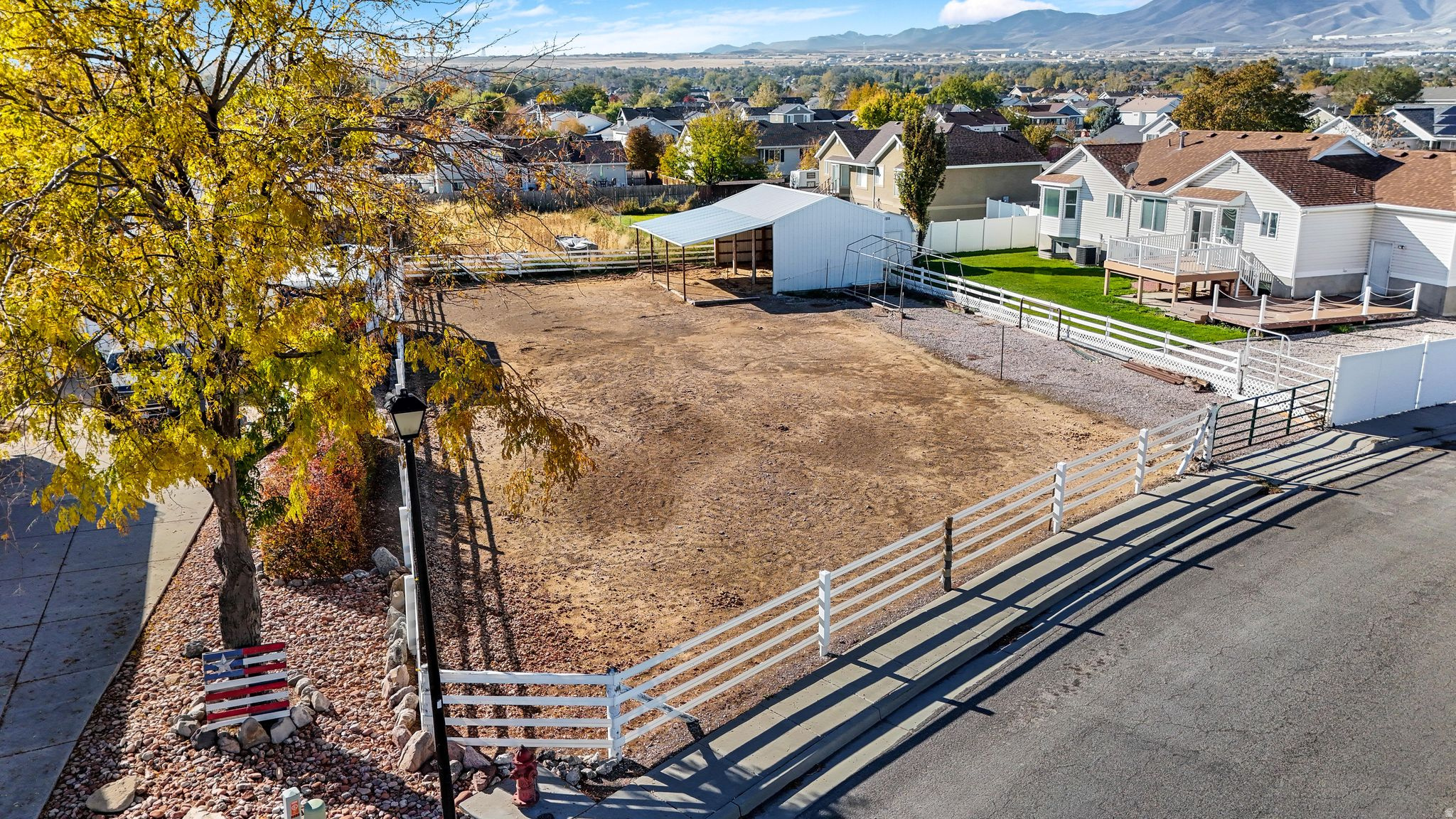 MEADOWS - Residential