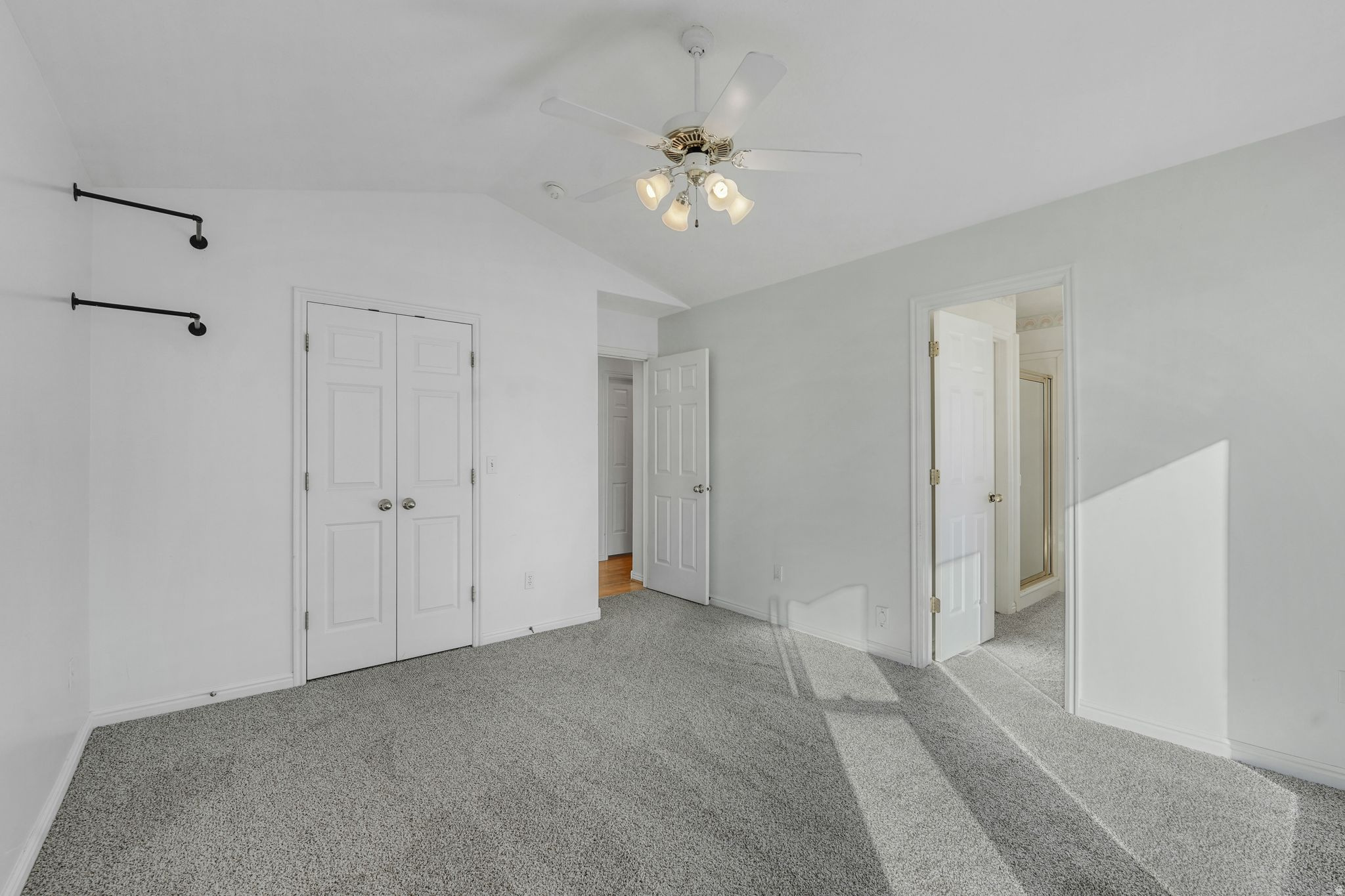 MEADOWS - Residential