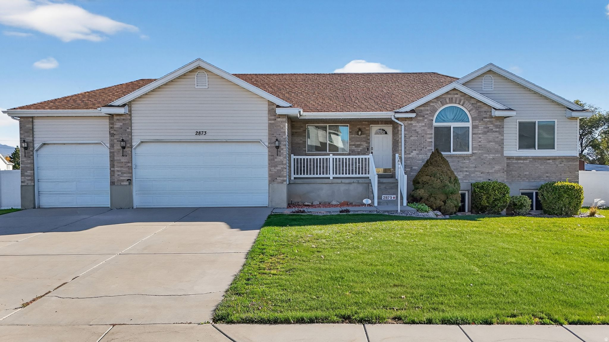 MEADOWS - Residential