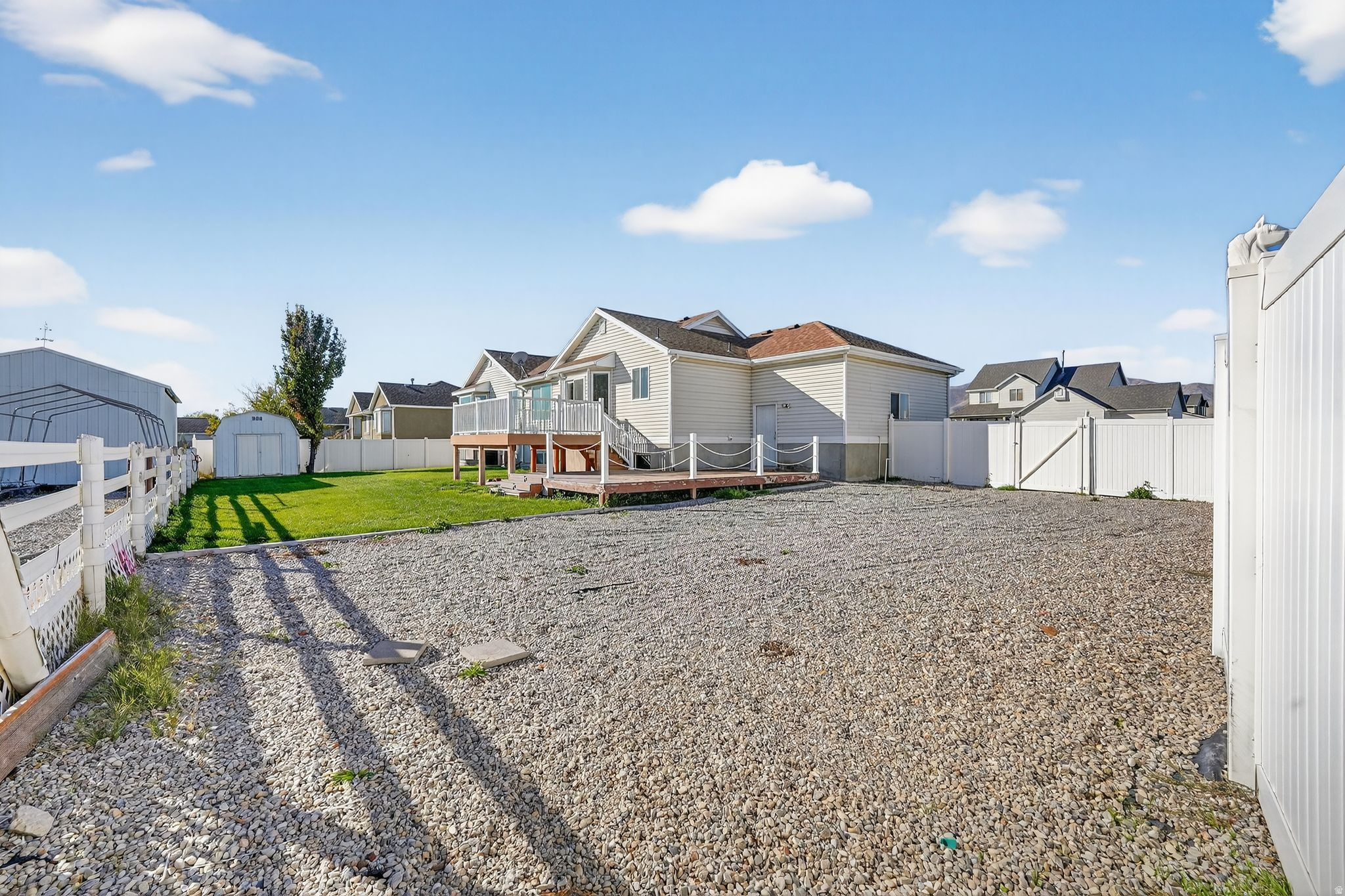 MEADOWS - Residential