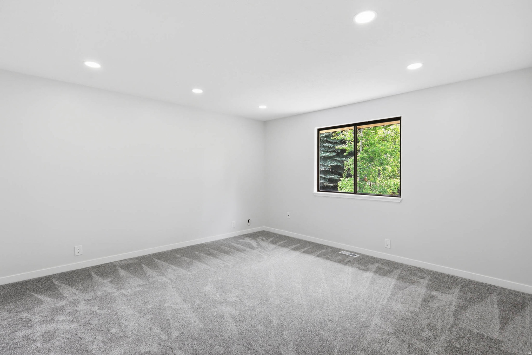 EAST MILLCREEK COVE - Residential Income