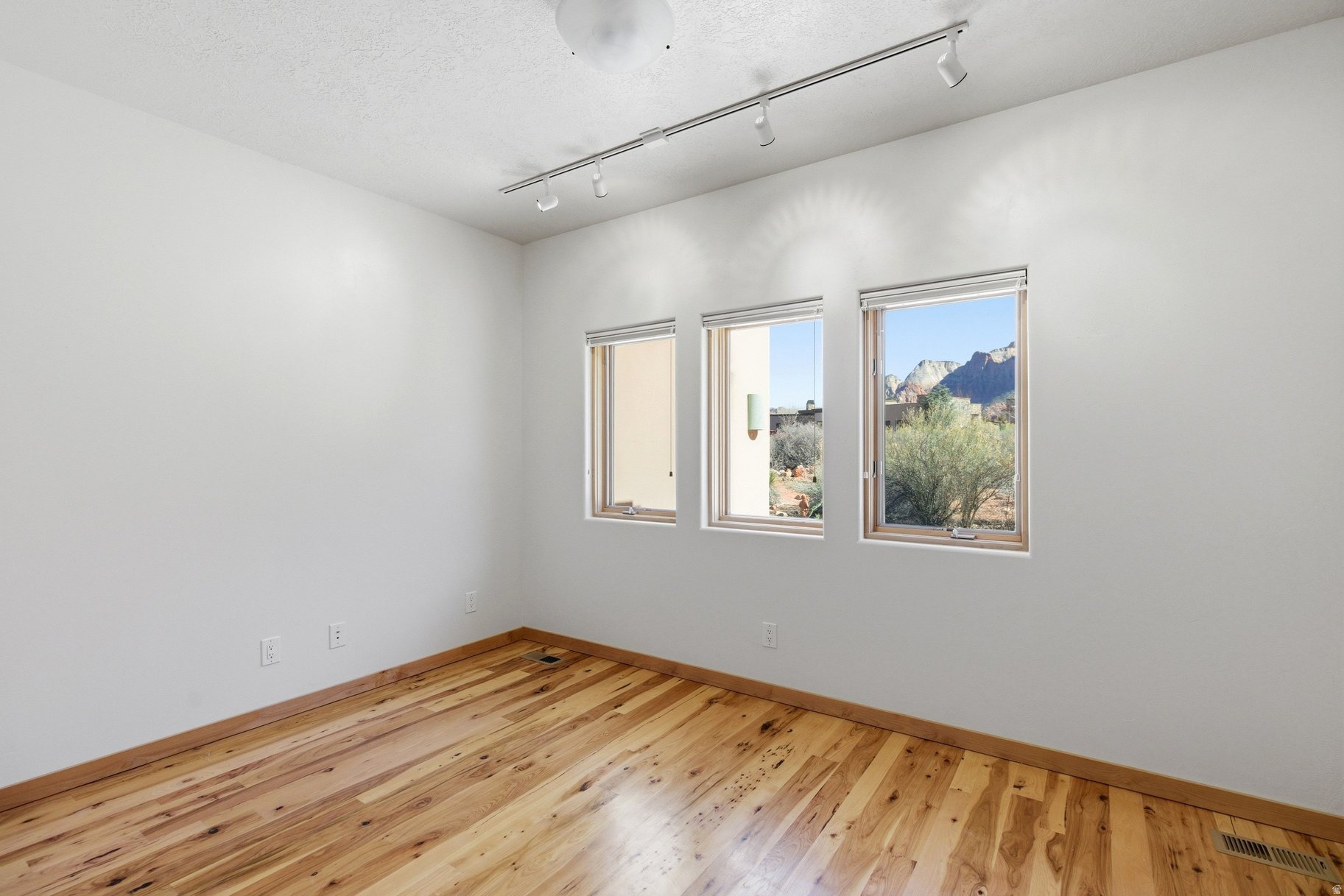 CANYON SPRINGS ESTATES - Residential