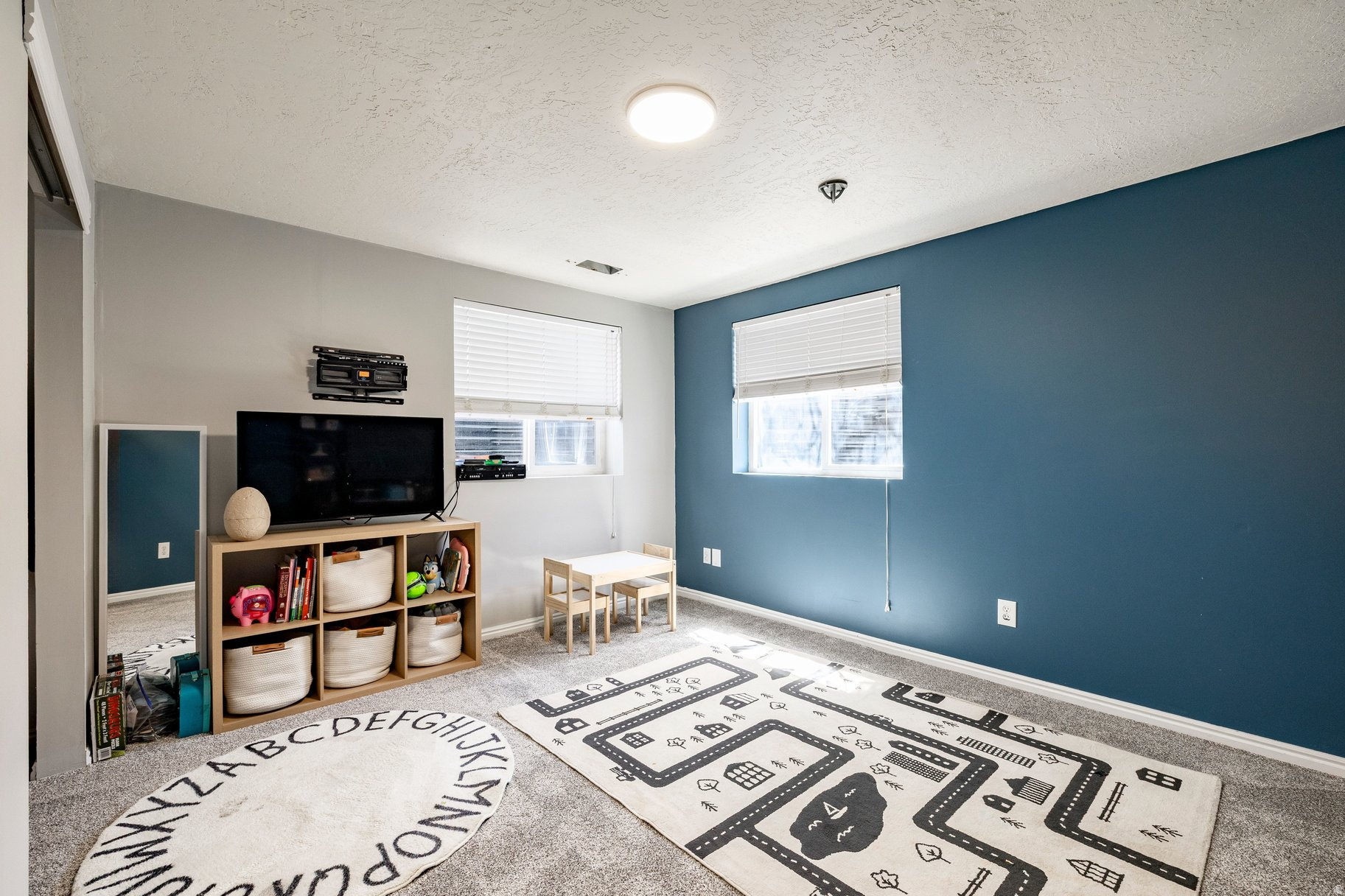 HUCKLEBERRY - Residential