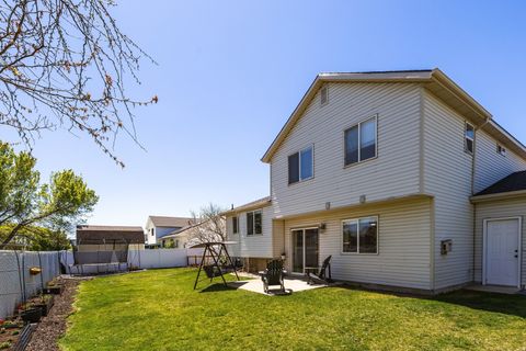 Tiny photo for 1547 S 2650 W, Syracuse, UT 84075 (MLS # 2155542)