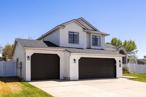 Tiny photo for 1547 S 2650 W, Syracuse, UT 84075 (MLS # 2155542)