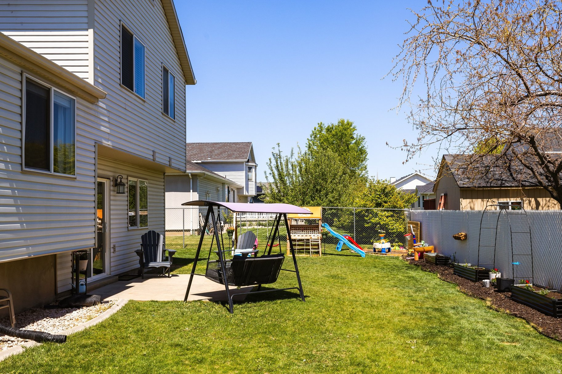 HUCKLEBERRY - Residential