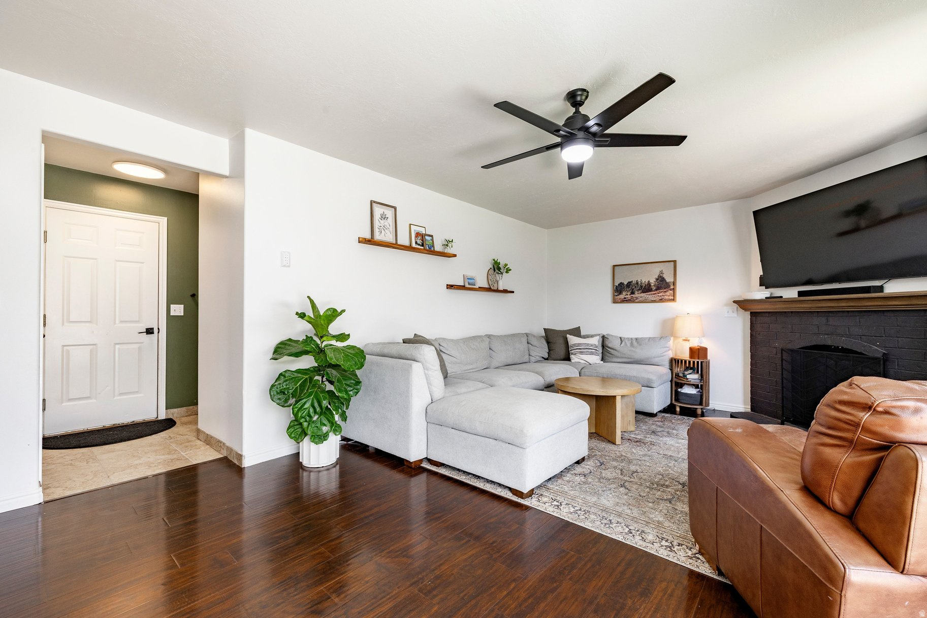 HUCKLEBERRY - Residential