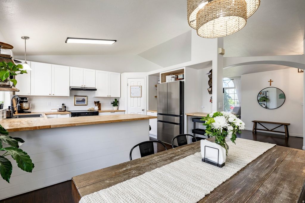 Photo of 1547 S 2650 W, Syracuse, UT 84075 (MLS # 2155542)