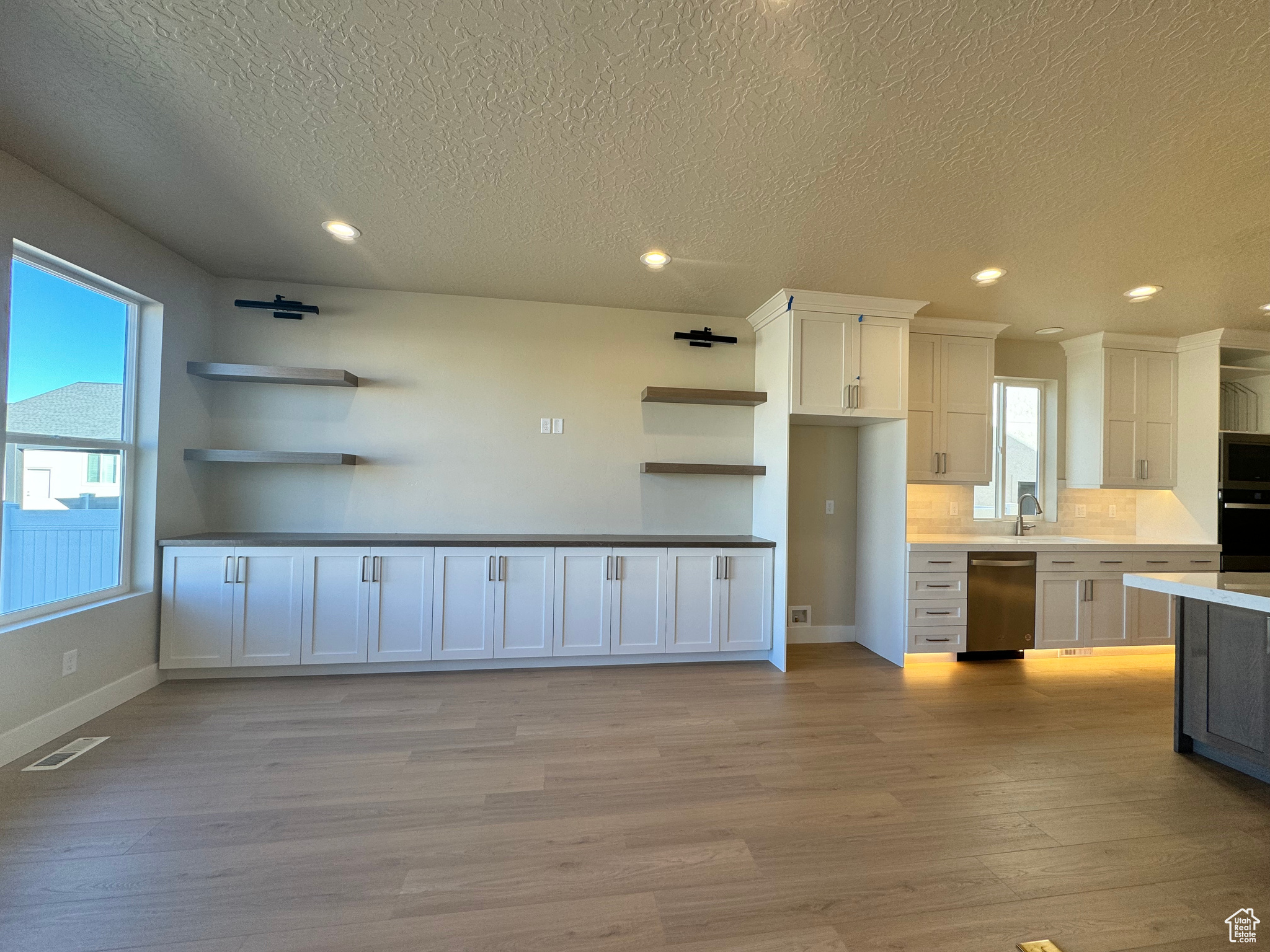 RIVERBEND - Residential