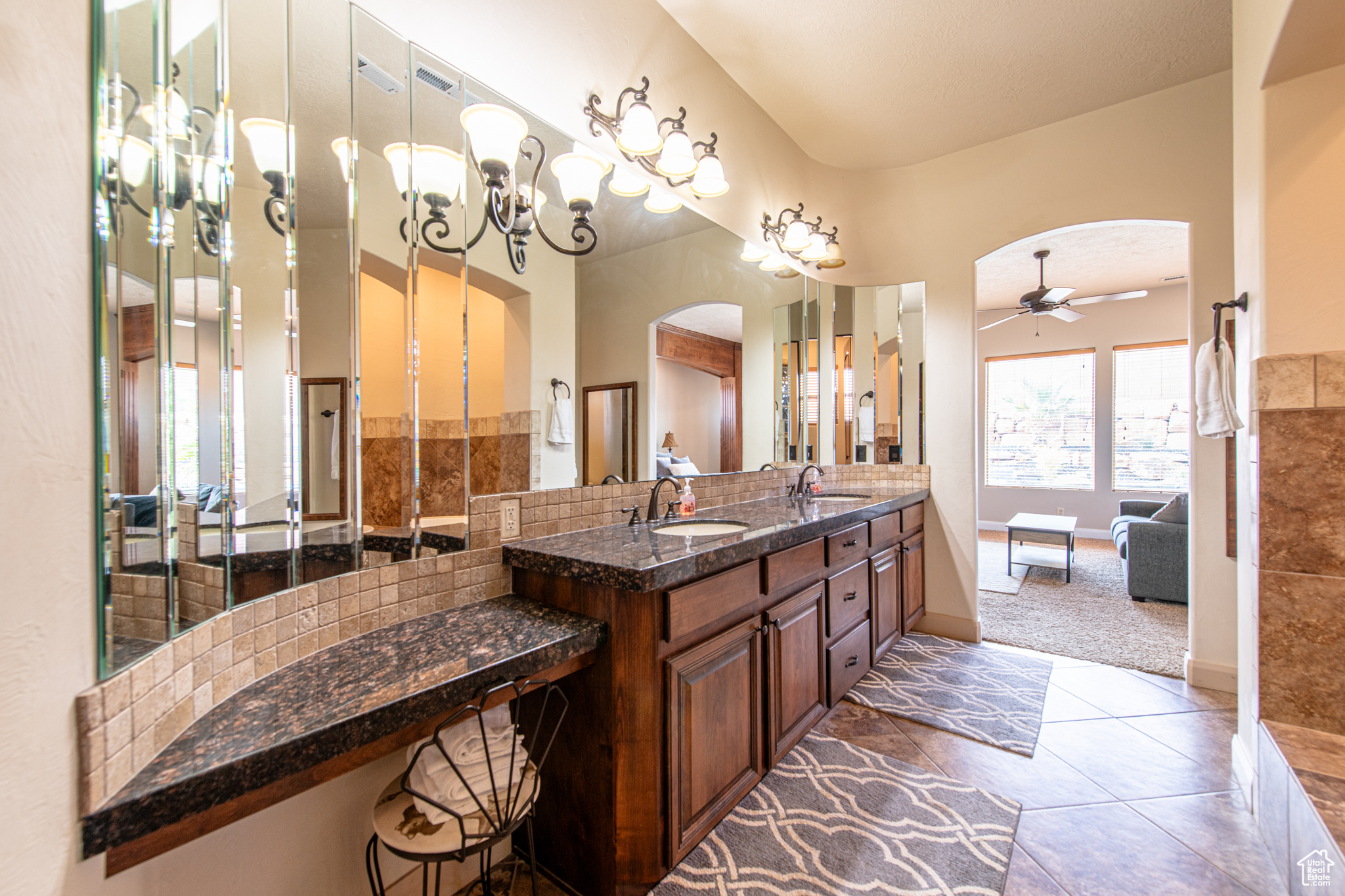 1166 E Colt Ave, Washington, Utah image 24