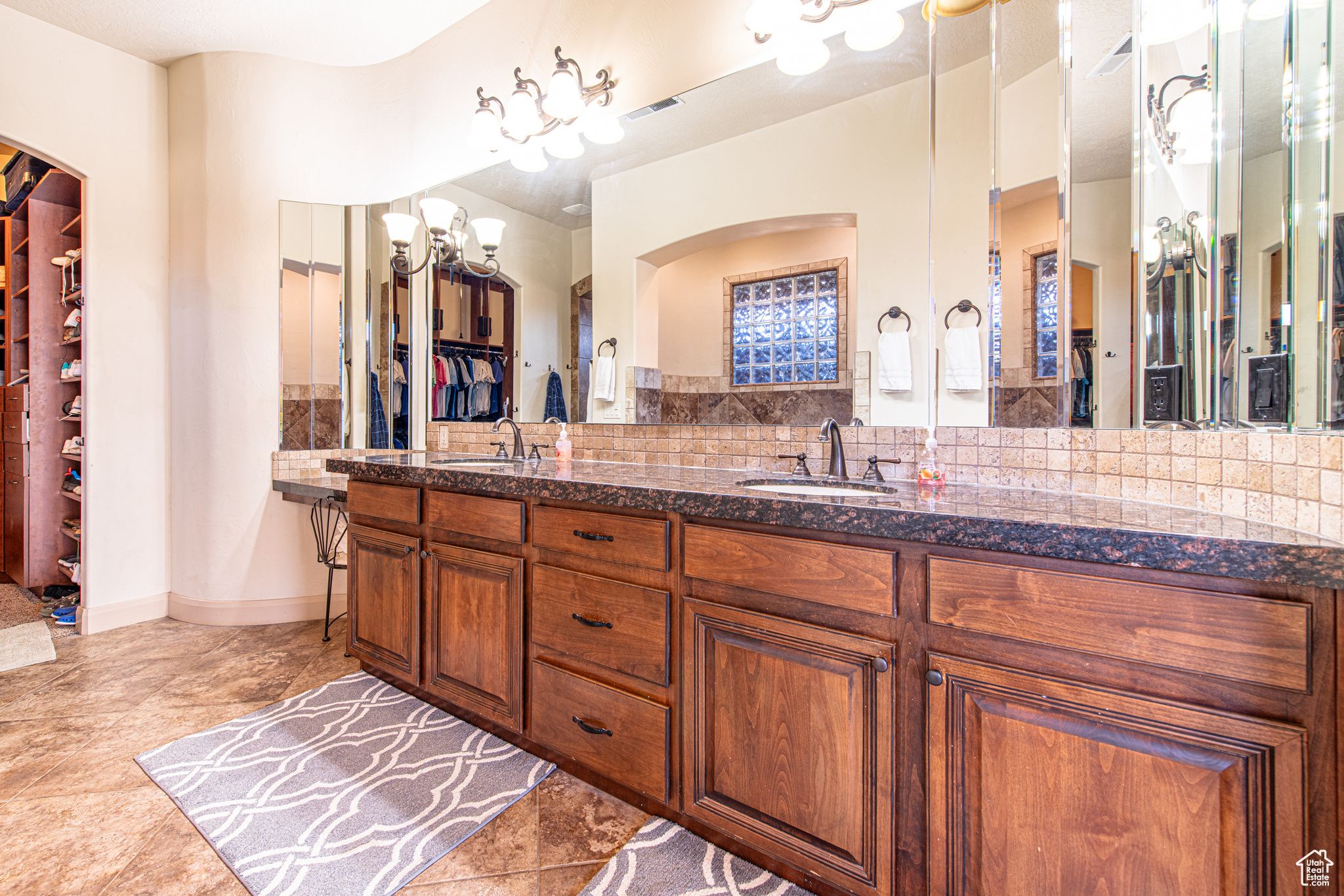 1166 E Colt Ave, Washington, Utah image 25