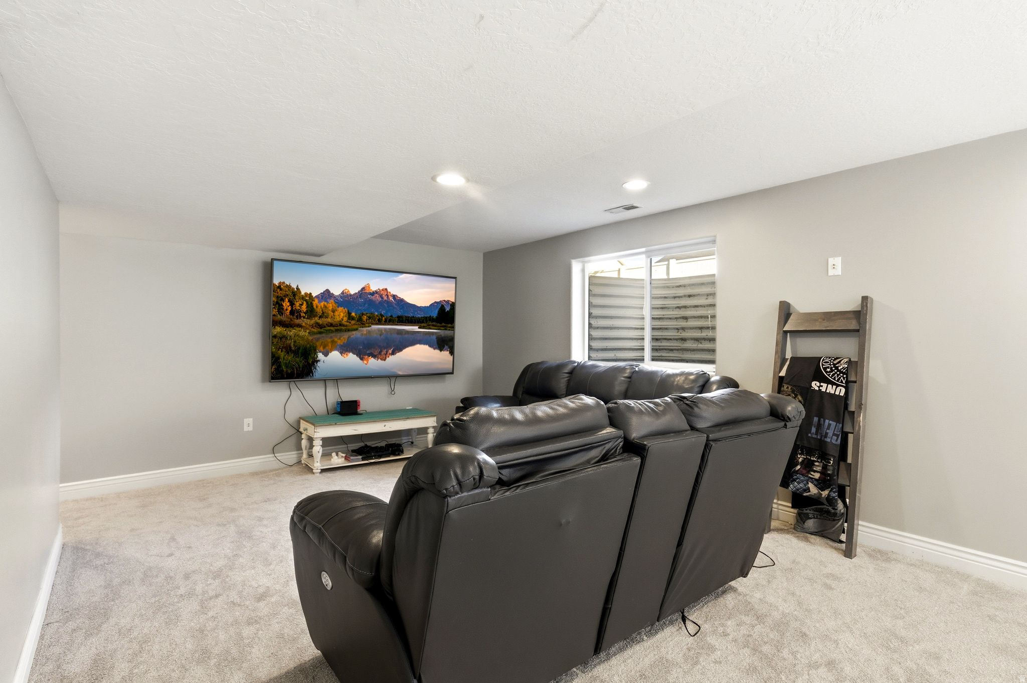 BEN LOMAND - Residential