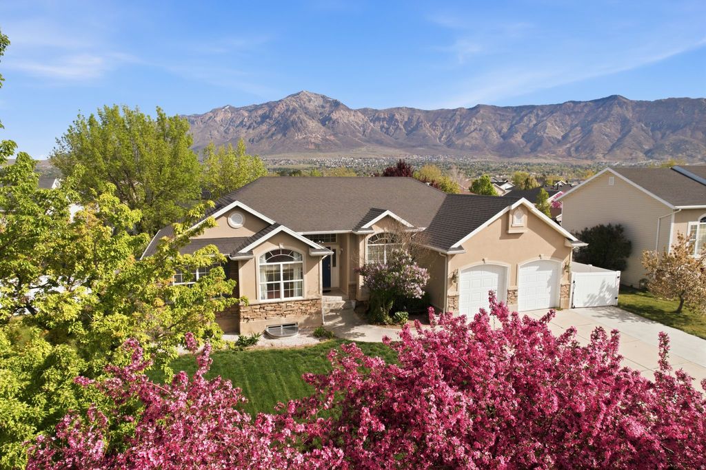 Photo of 336 W 1775 N, North Ogden, UT 84414 (MLS # 2149764)