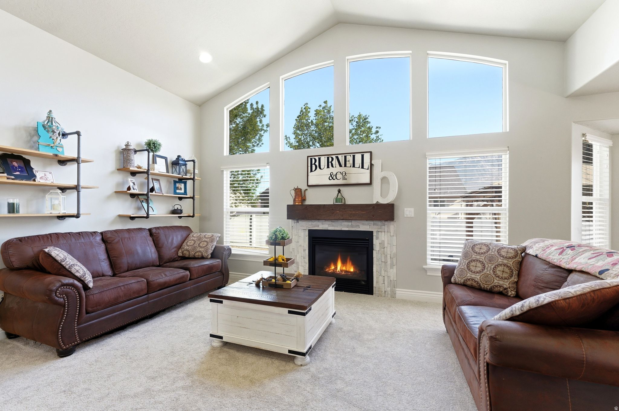 BEN LOMAND - Residential