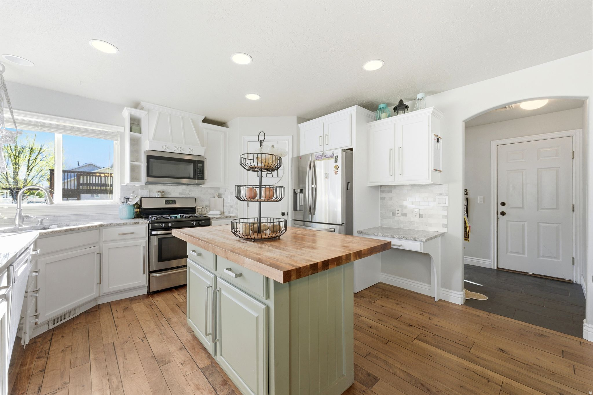 BEN LOMAND - Residential