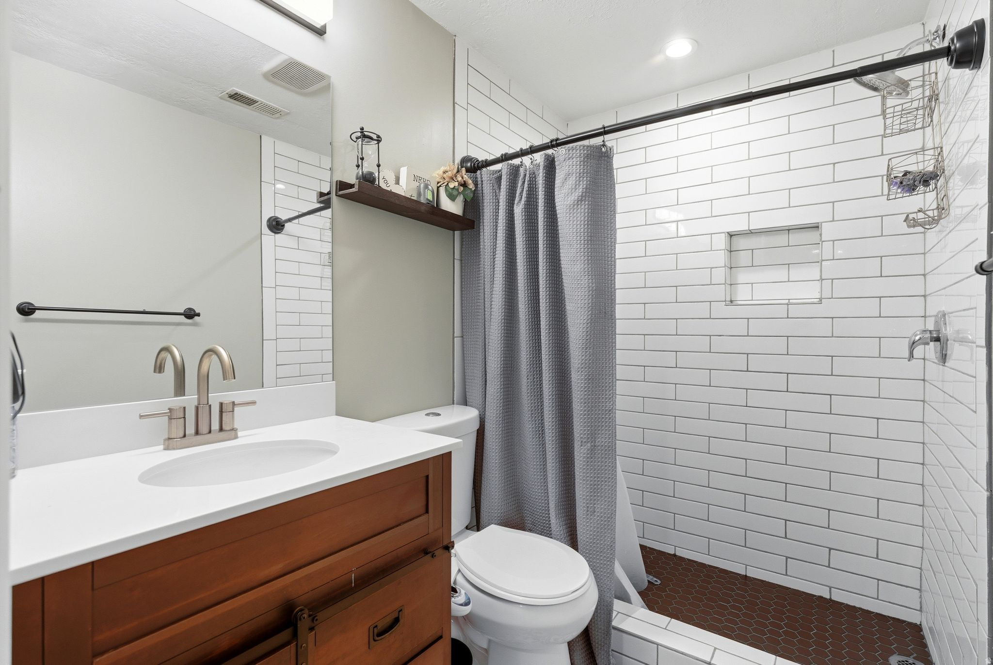 BEN LOMAND - Residential