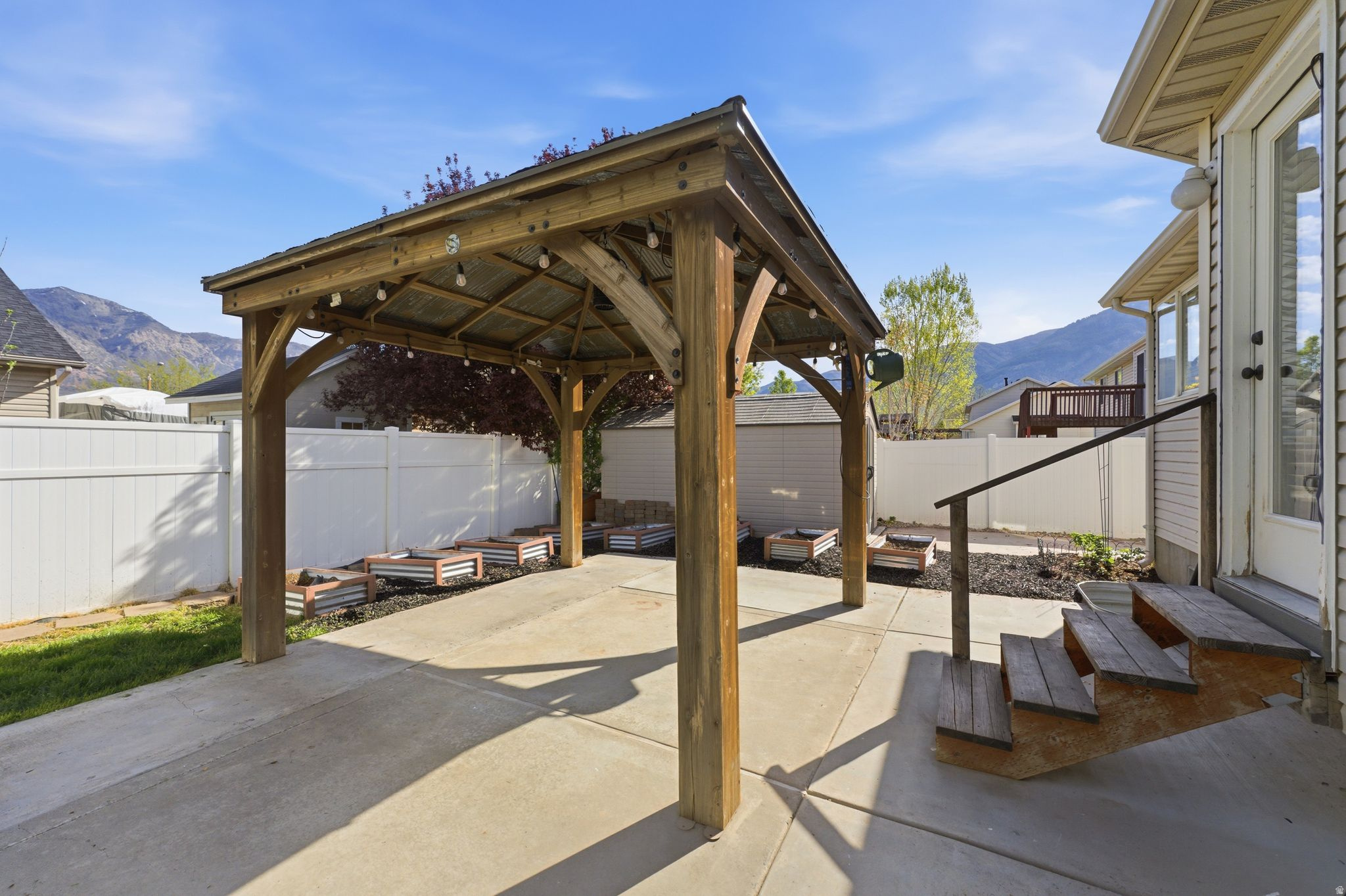 BEN LOMAND - Residential