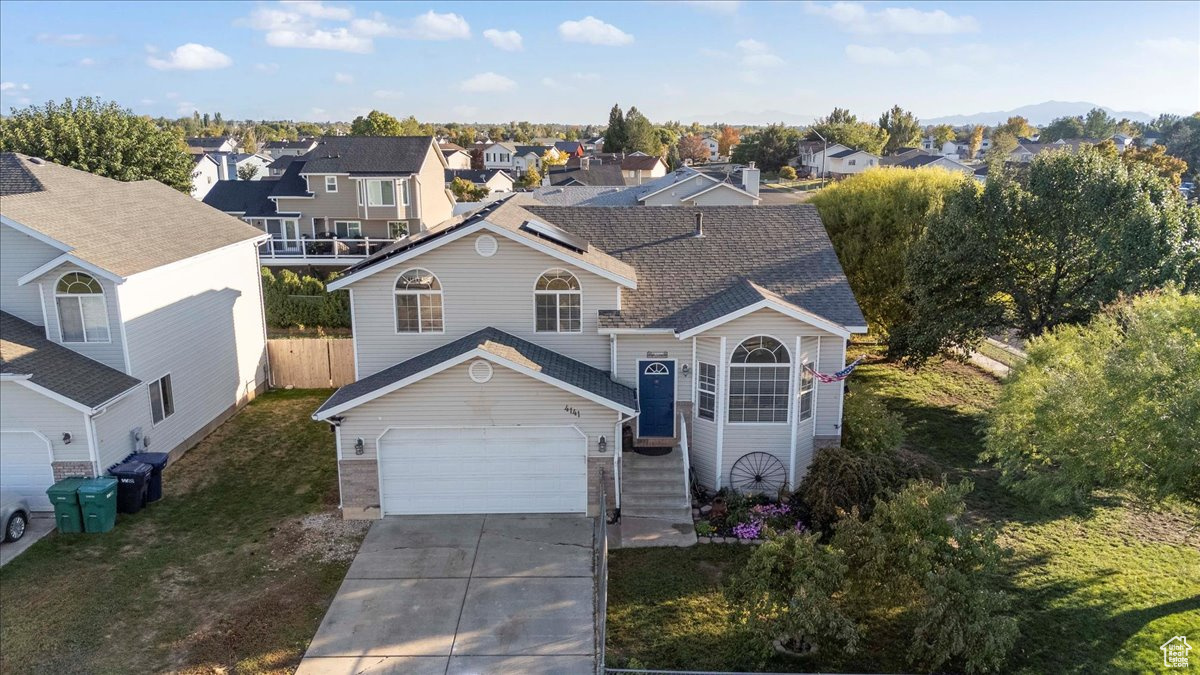 ROYAL VISTA - Residential
