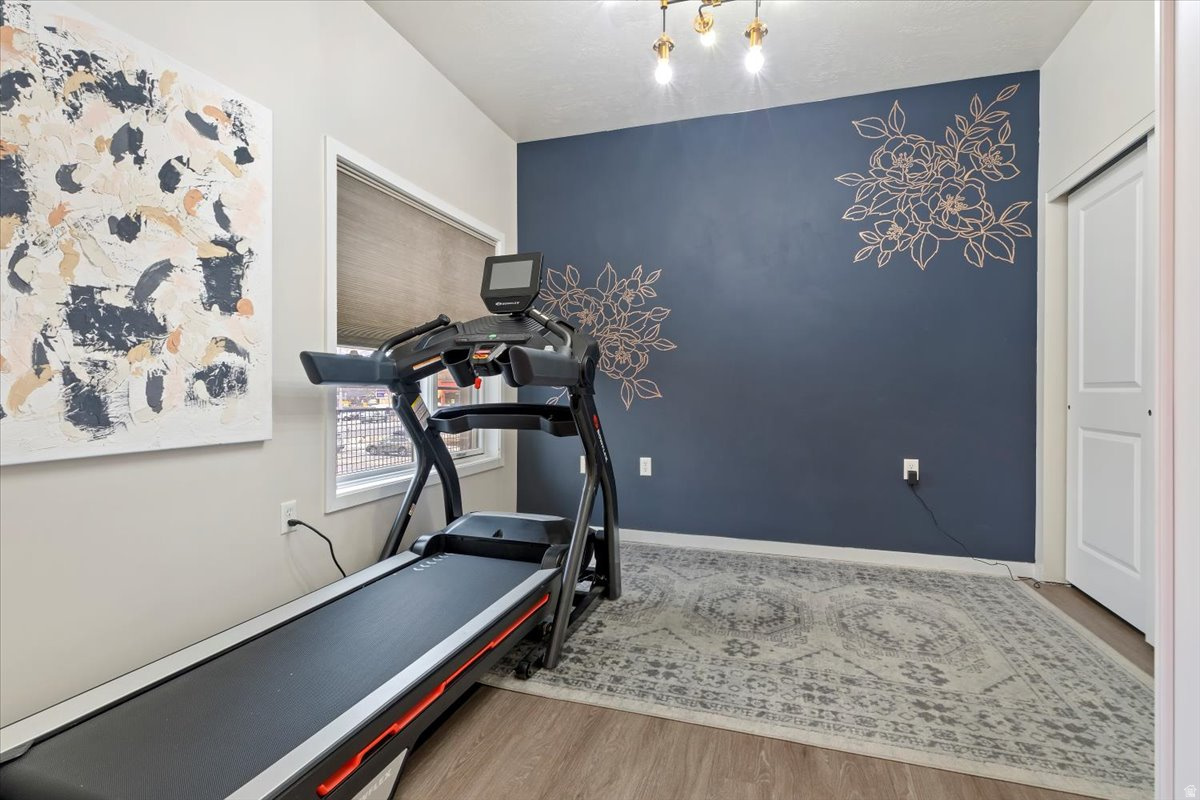 CENTRAL POINTE - Residential