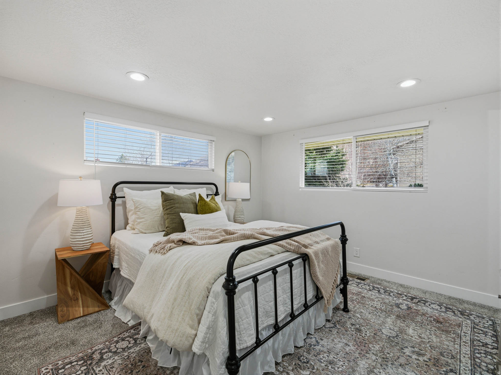 LAZY BAR - Residential