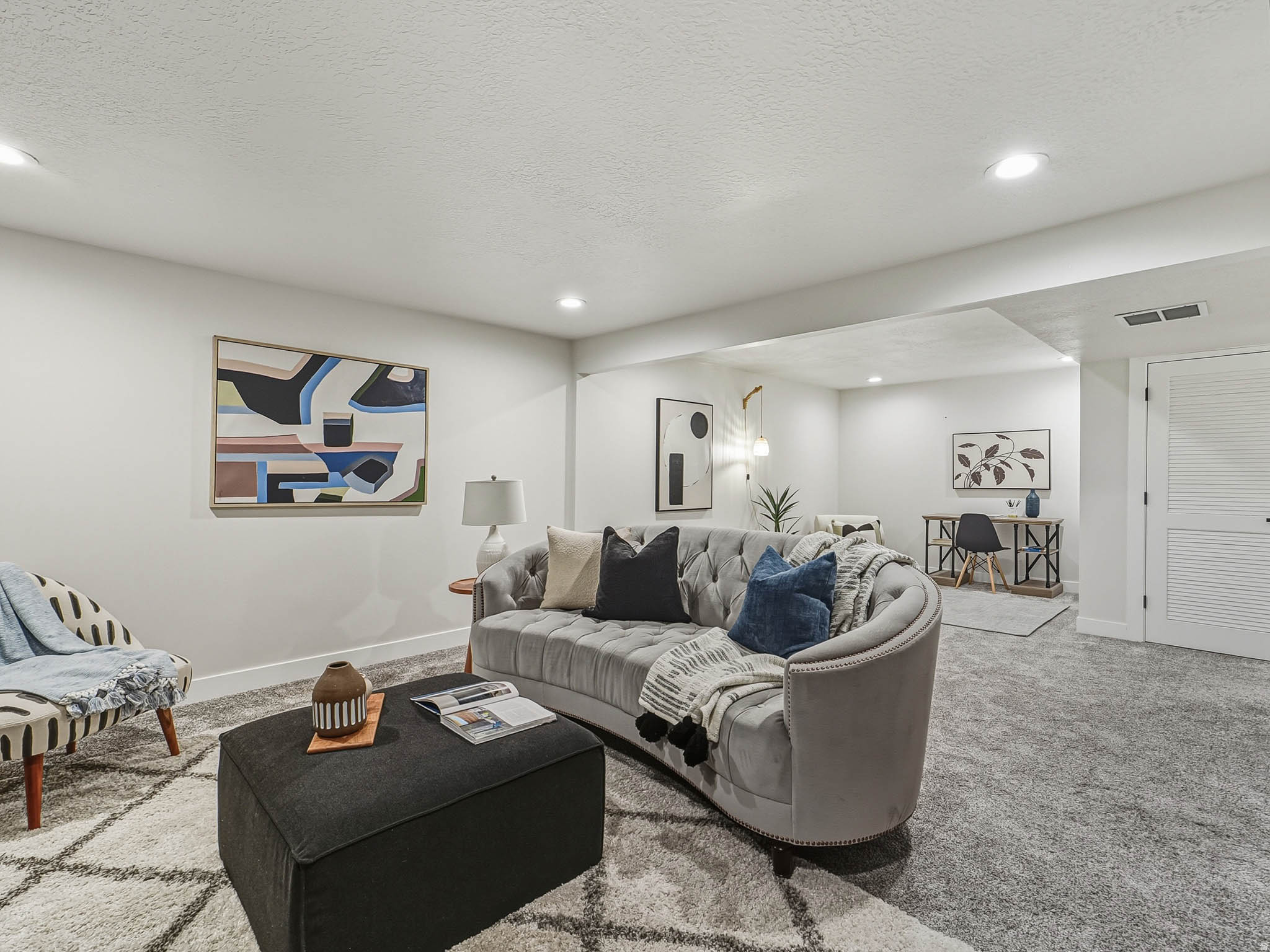 LAZY BAR - Residential