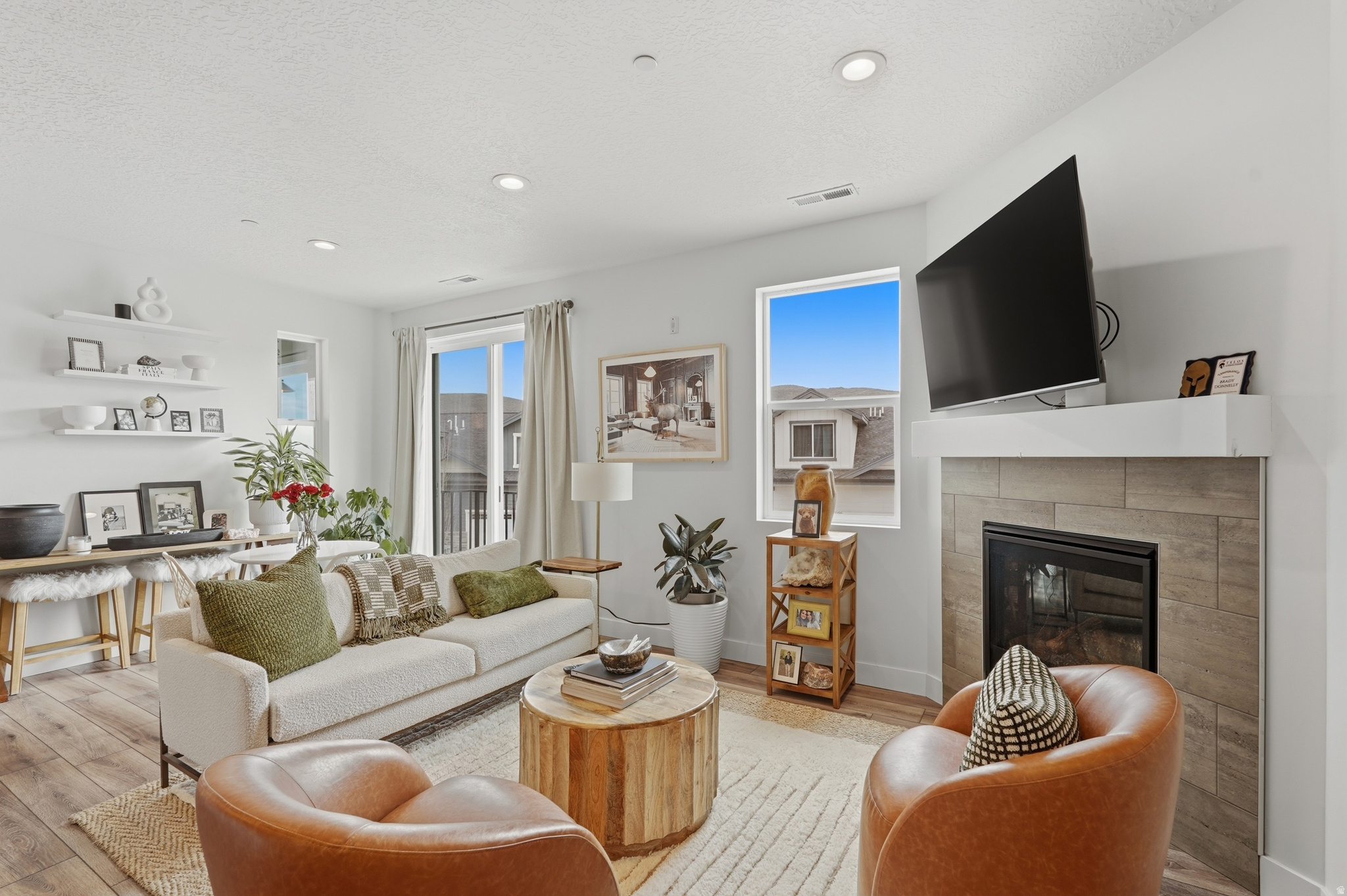 QUARRY SPRINGS AT PINEBROOK CONDO - Residential