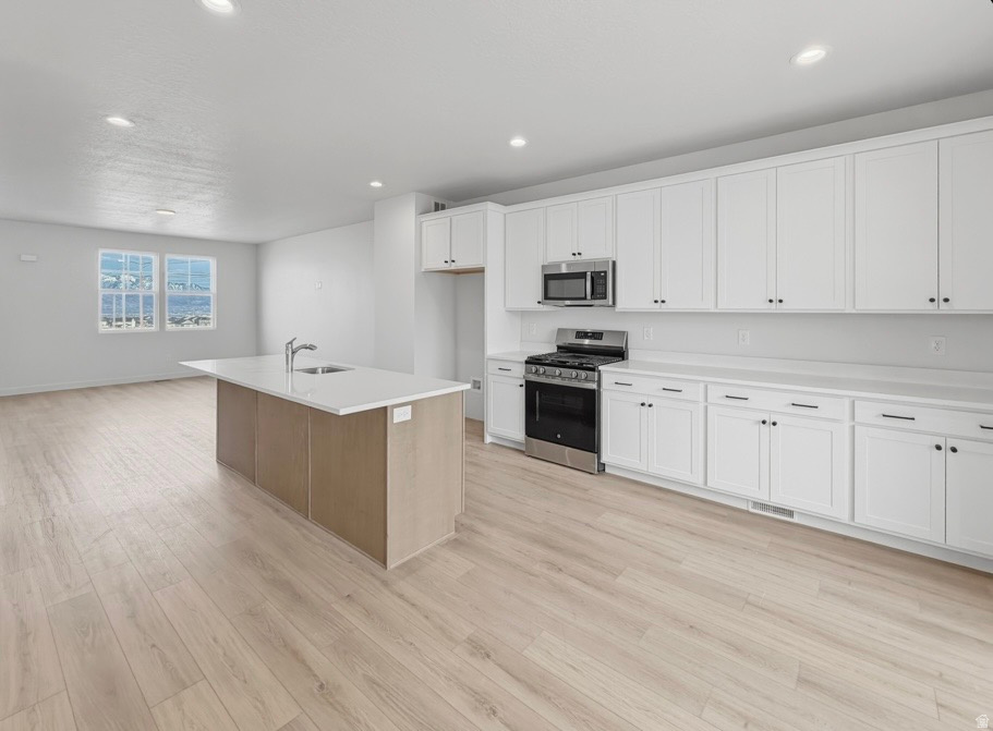 DAYBREAK - Residential