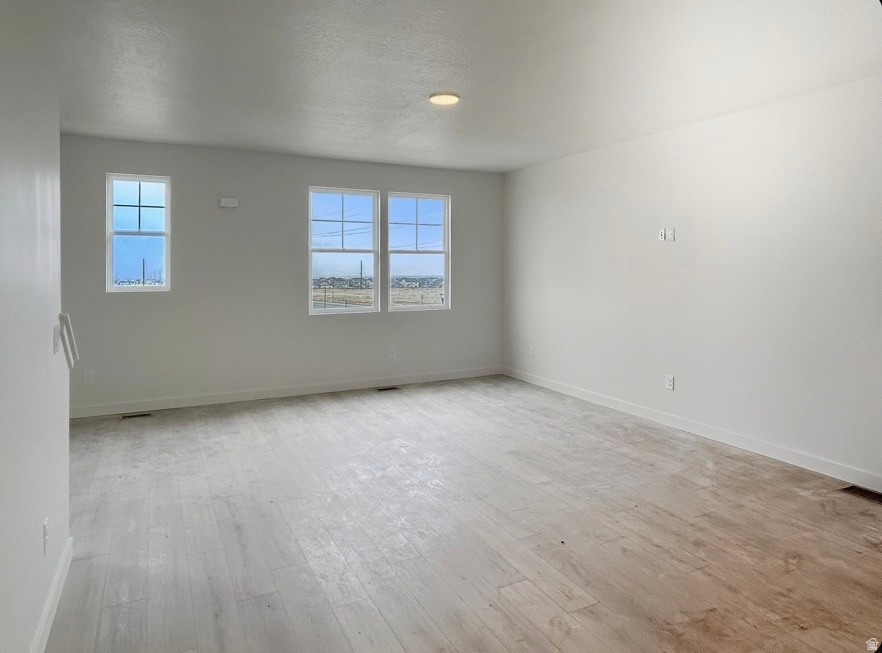 DAYBREAK - Residential