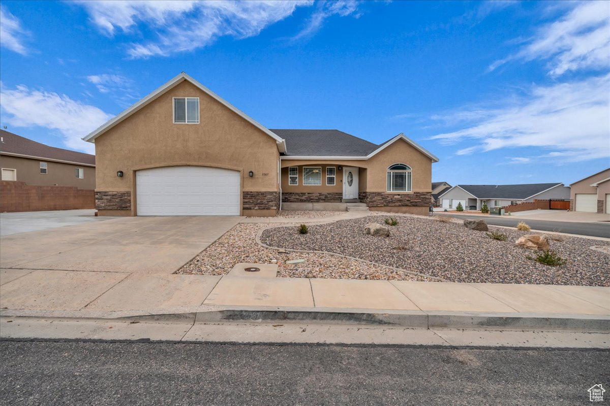 2367 N Monarch Cir, Cedar City, Utah image 2