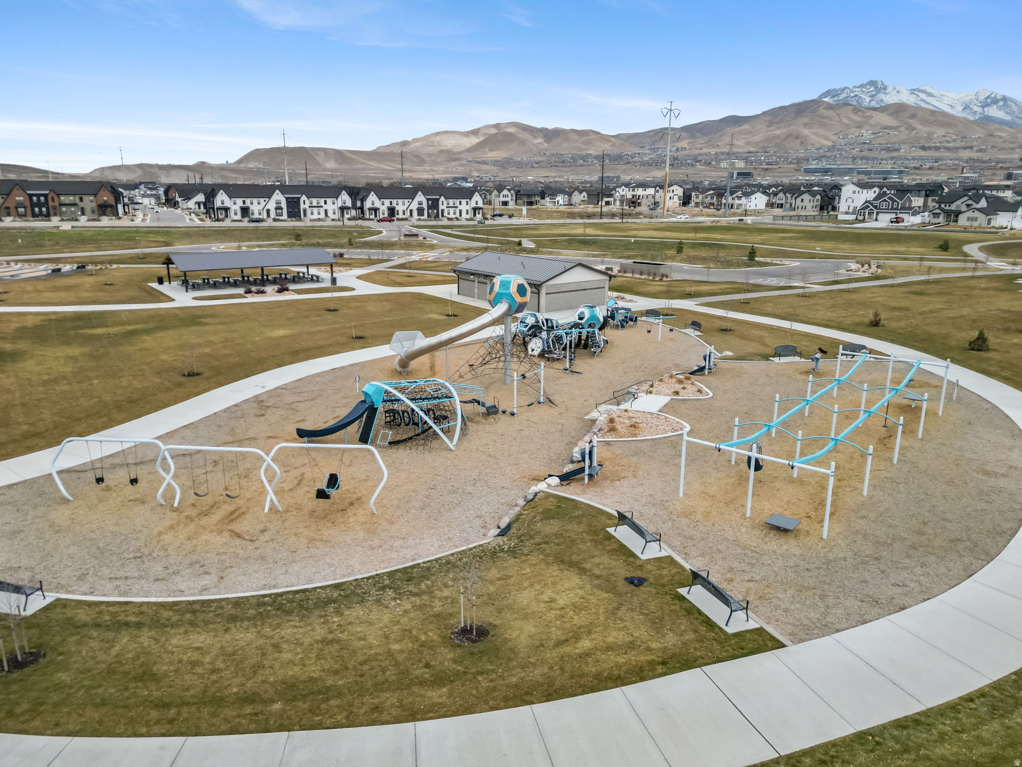 HOLBROOK SCANDIA COTTAGE 3314 - Residential