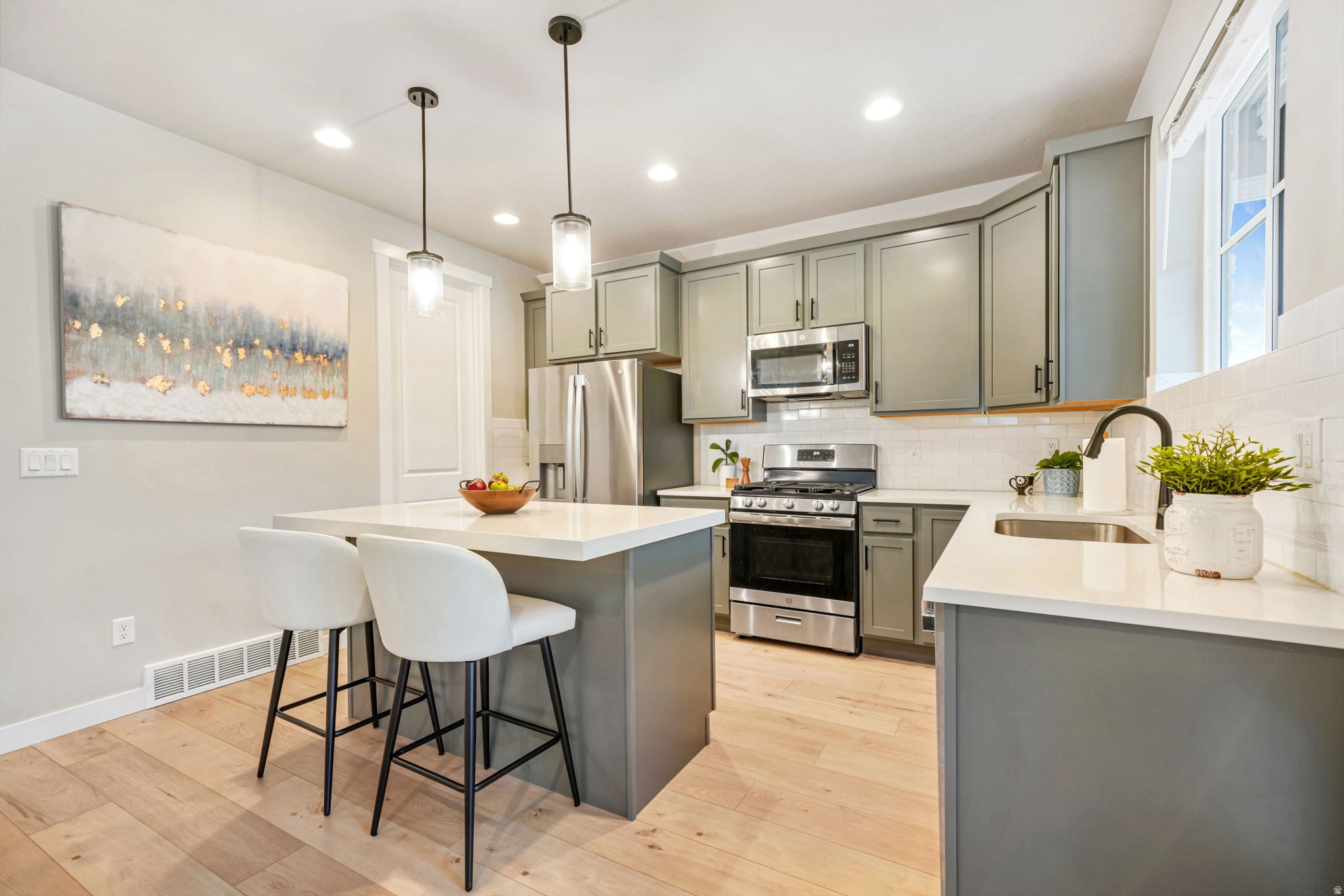 HOLBROOK SCANDIA COTTAGE 3314 - Residential