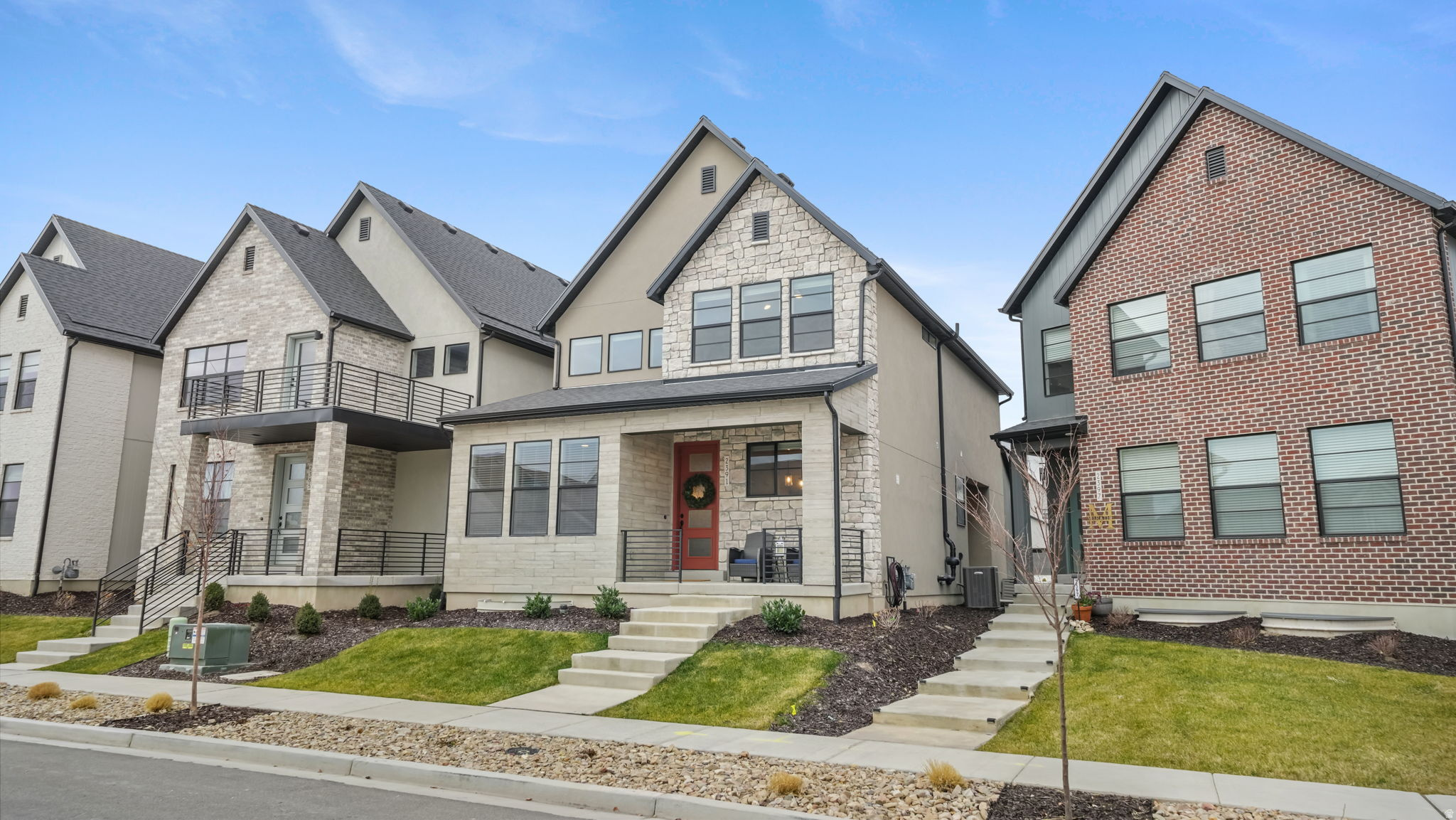 HOLBROOK SCANDIA COTTAGE 3314 - Residential