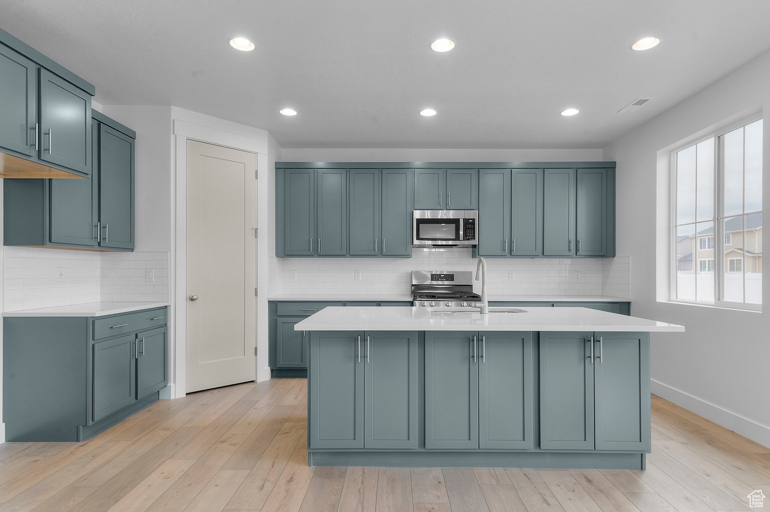 FAIRHAVEN 413 - Residential