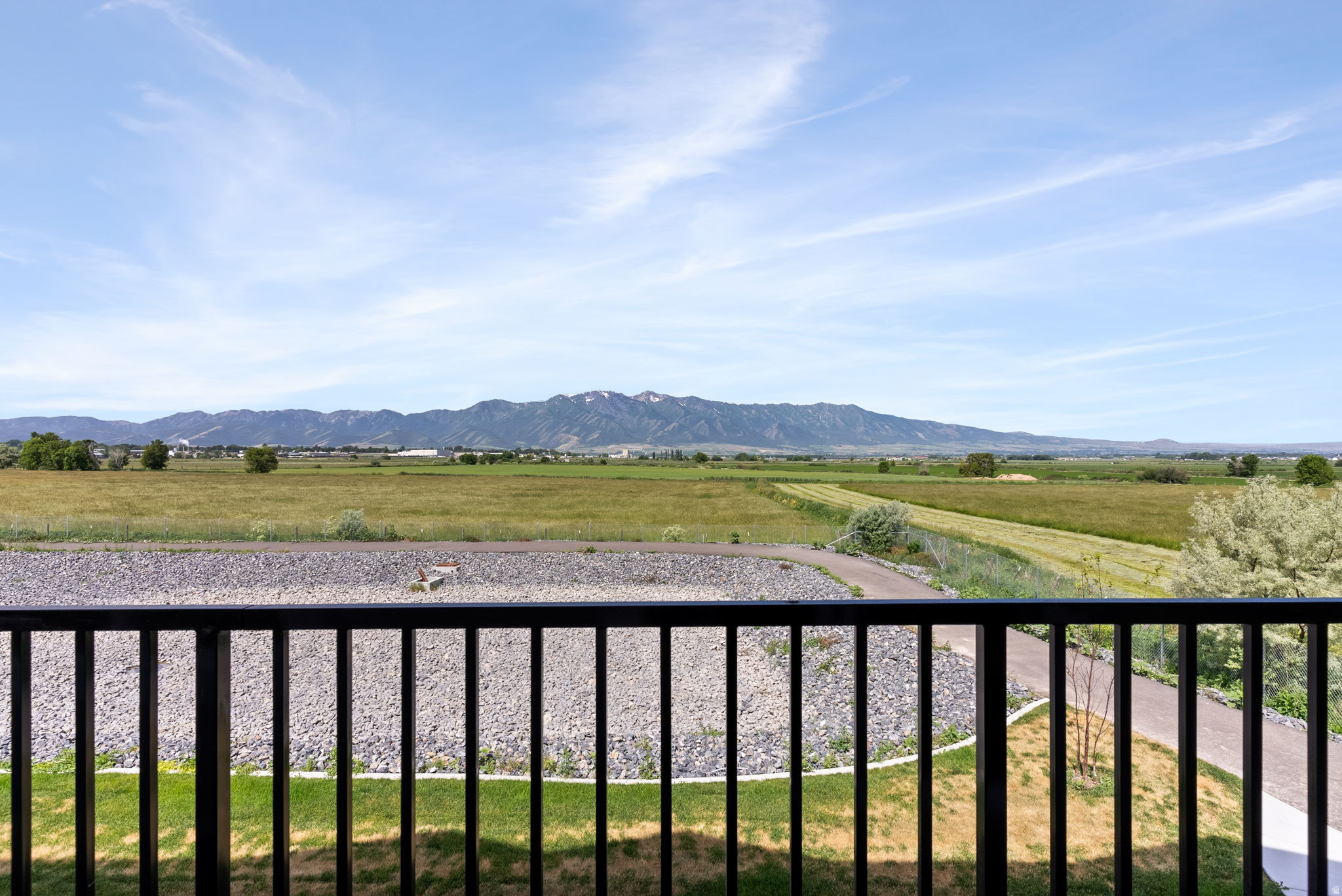 SCENIC MOUNTAIN - Residential